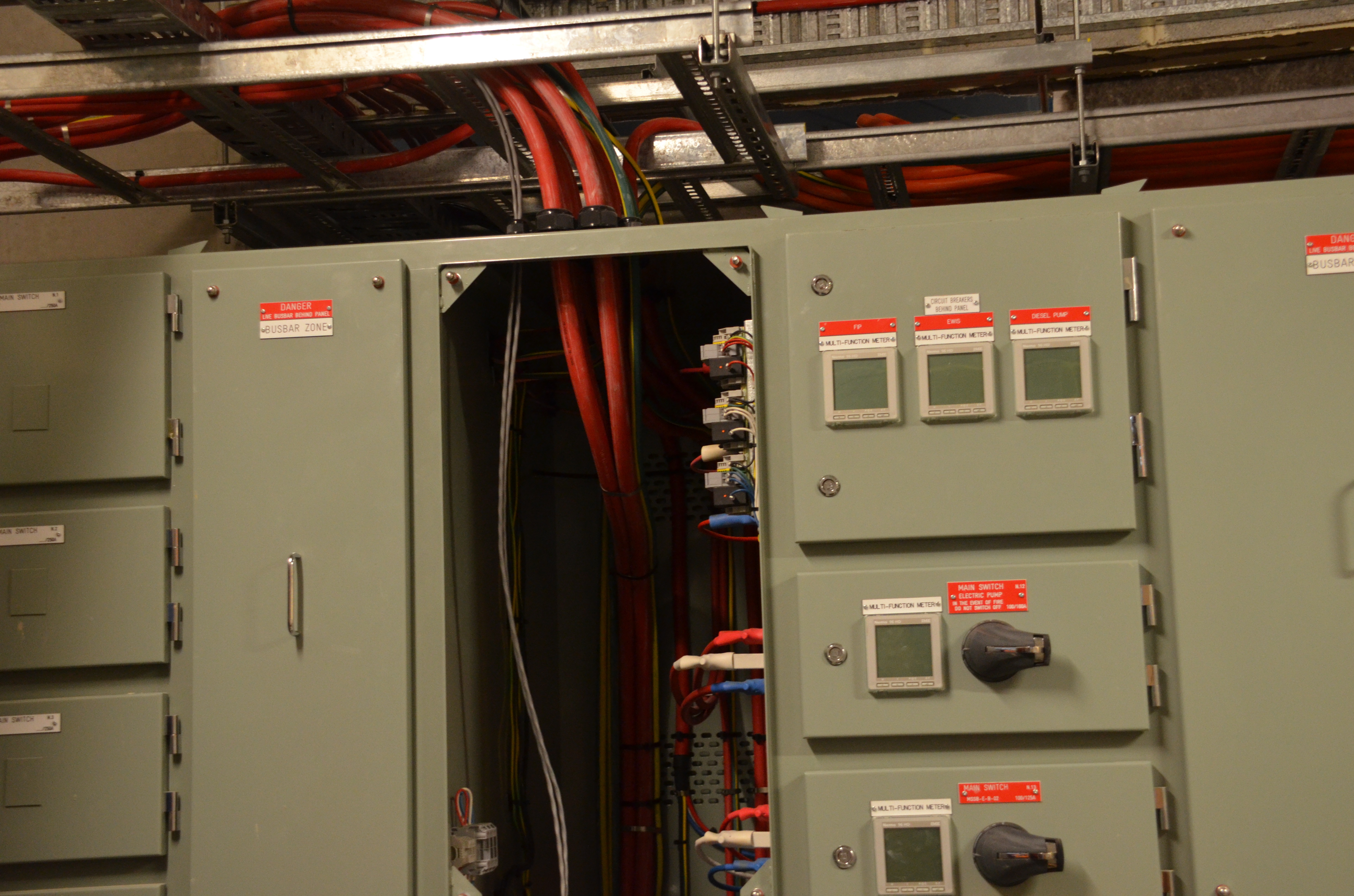 https://archive.abp.unimelb.edu.au/objects/images/Construction/Images/Services/Main switchboard/DSC_5603.JPG https://archive.abp.unimelb.edu.au/objects/images/Construction/Images/Services/Main switchboard/DSC_5603.JPG