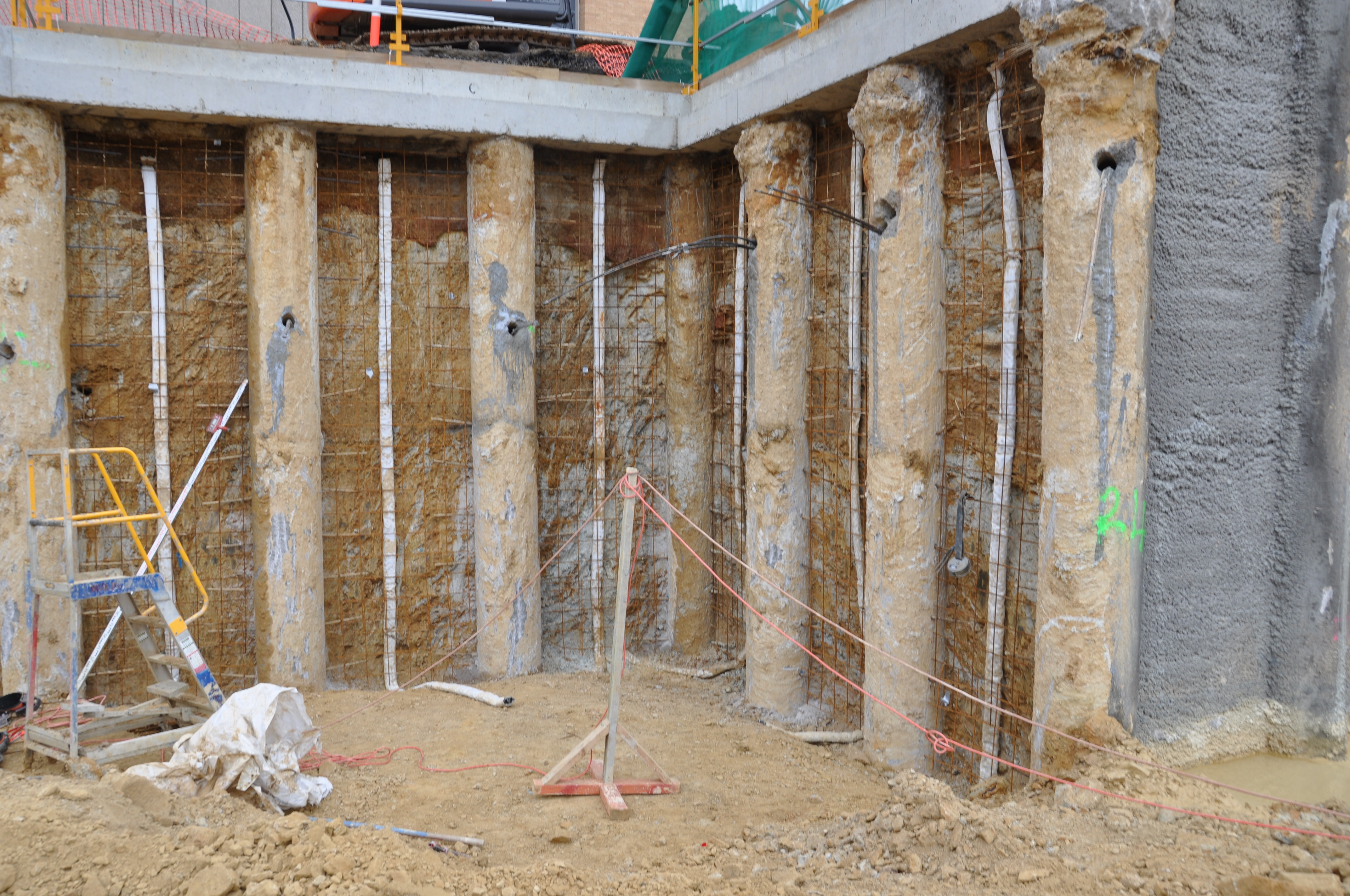 https://archive.abp.unimelb.edu.au/objects/images/Construction/Images/Basement/Shotcrete walls & drainage/DSC_0165.JPG https://archive.abp.unimelb.edu.au/objects/images/Construction/Images/Basement/Shotcrete walls & drainage/DSC_0165.JPG