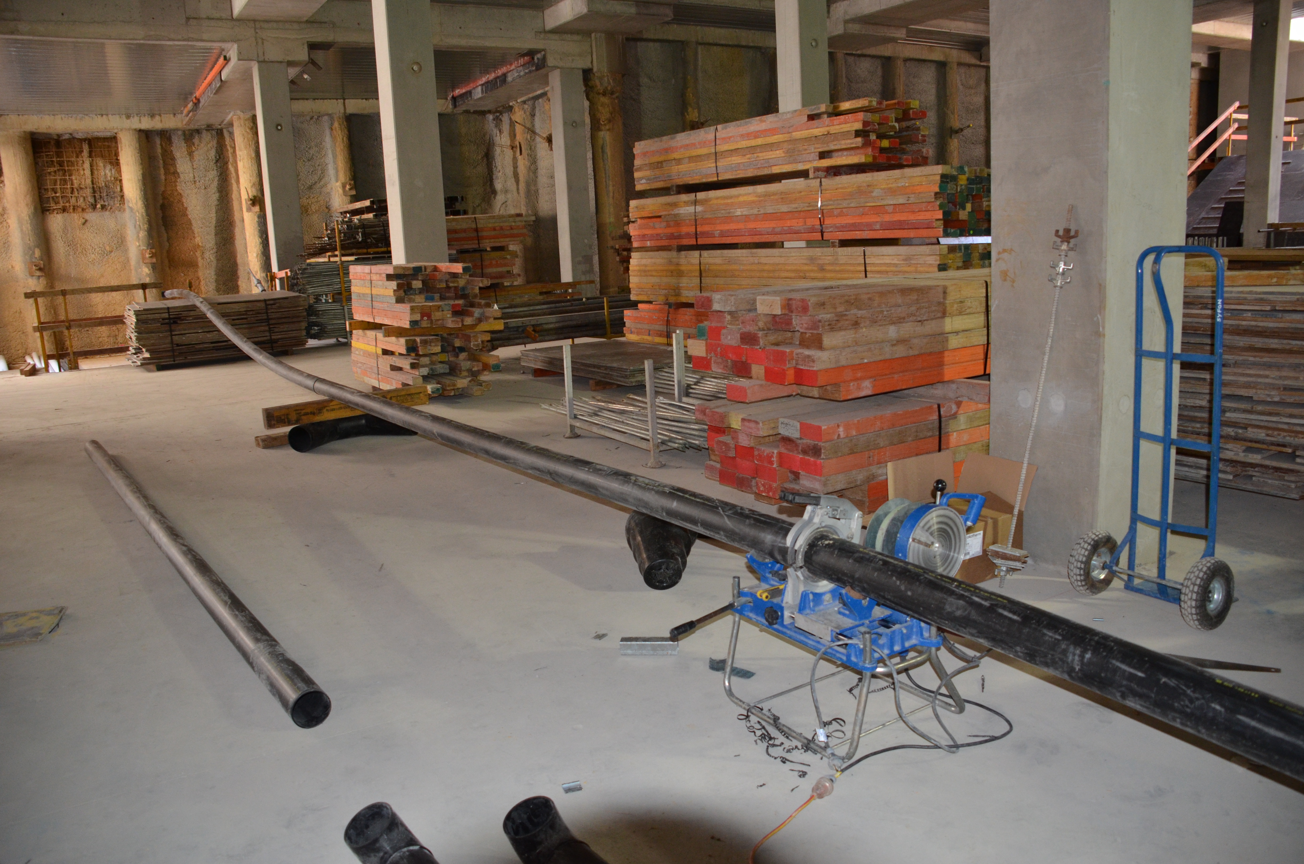 https://archive.abp.unimelb.edu.au/objects/images/Construction/Images/Services/Storm water syphonic/DSC_2896.JPG https://archive.abp.unimelb.edu.au/objects/images/Construction/Images/Services/Storm water syphonic/DSC_2896.JPG