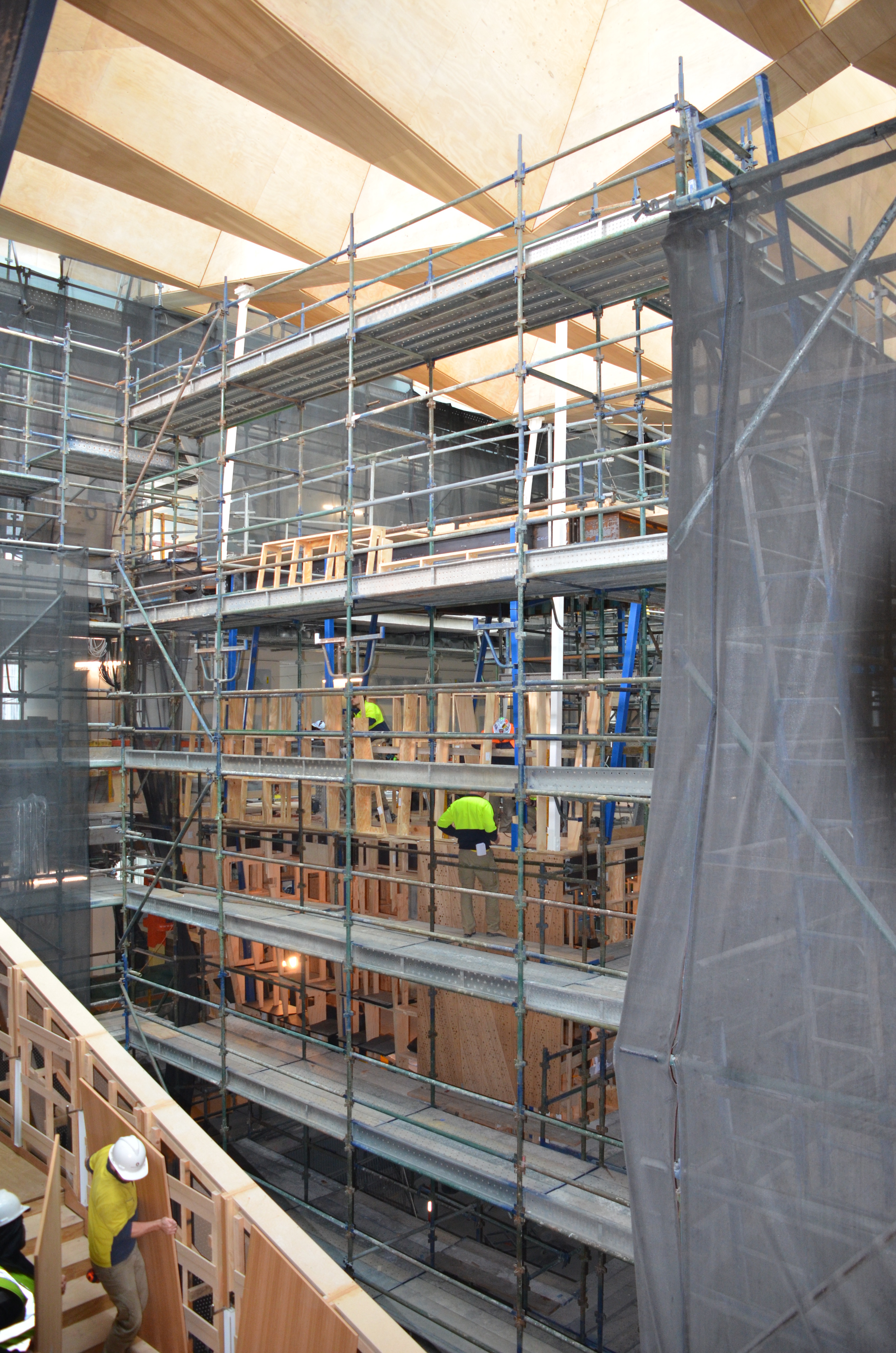 https://archive.abp.unimelb.edu.au/objects/images/Construction/Images/Hanging studio/Wall framing/DSC_7550.JPG https://archive.abp.unimelb.edu.au/objects/images/Construction/Images/Hanging studio/Wall framing/DSC_7550.JPG