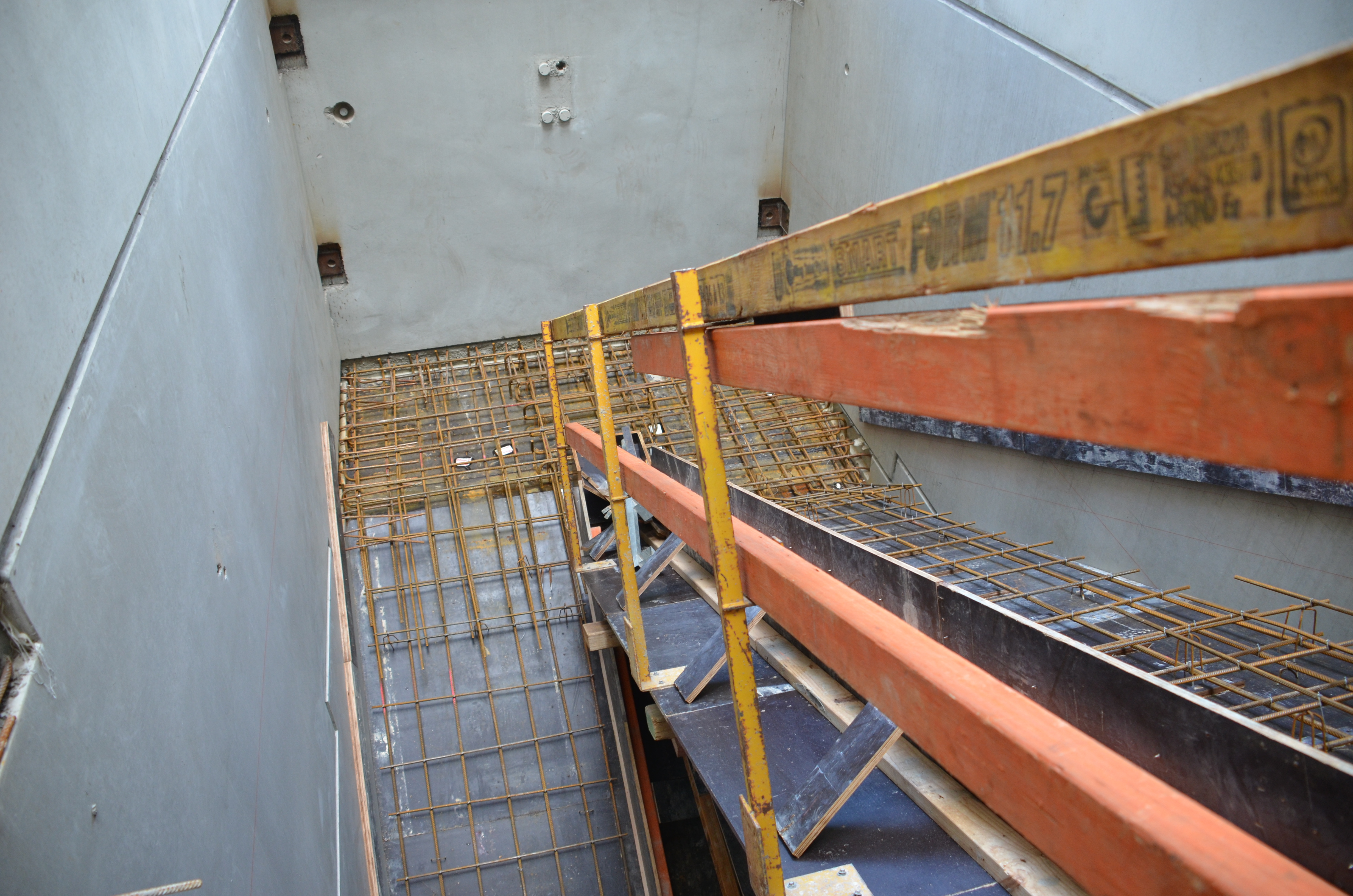 https://archive.abp.unimelb.edu.au/objects/images/Construction/Images/Stairs, walkways and balustrades/Concrete/Stairwells/DSC_3031.JPG