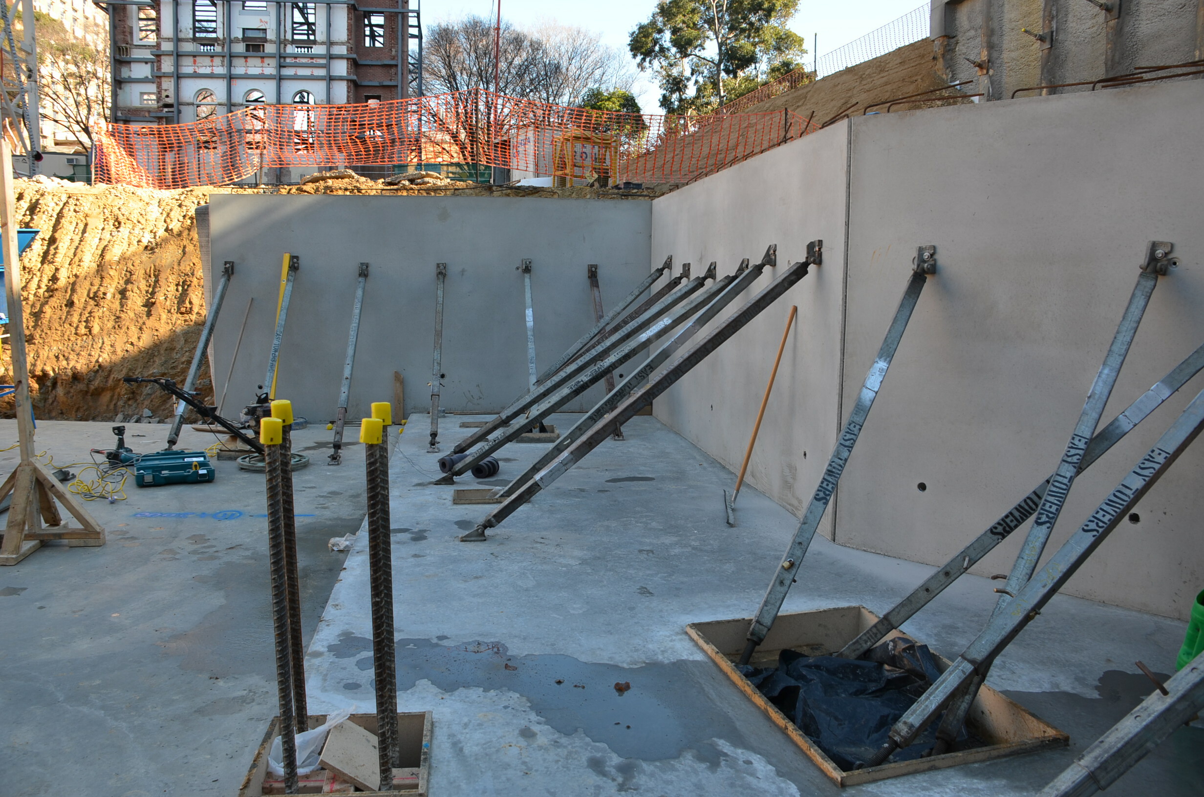 https://archive.abp.unimelb.edu.au/objects/images/Construction/Images/Precast structural concrete walls and columns/Basement/DSC_0441.JPG https://archive.abp.unimelb.edu.au/objects/images/Construction/Images/Precast structural concrete walls and columns/Basement/DSC_0441.JPG