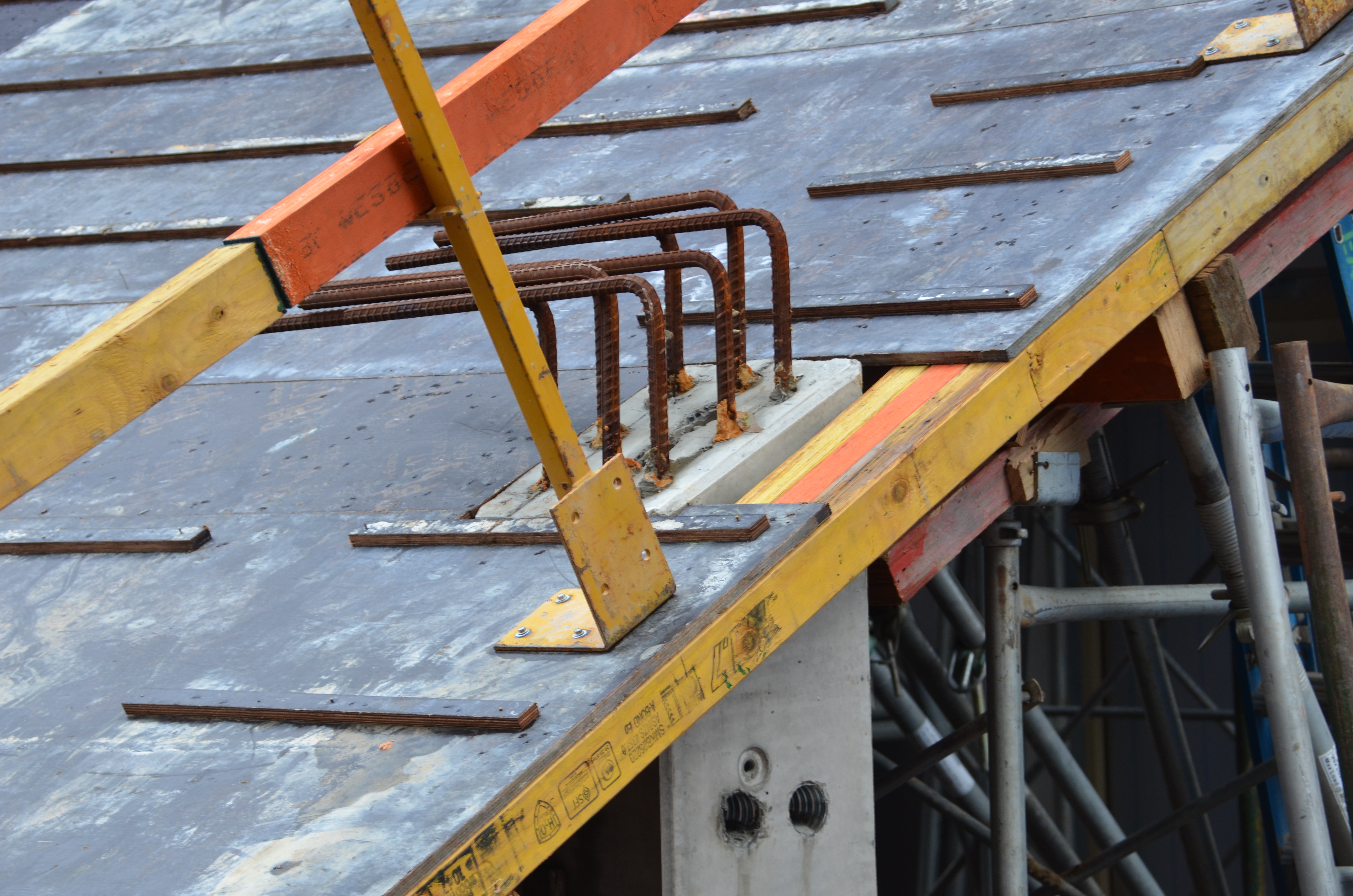 https://archive.abp.unimelb.edu.au/objects/images/Construction/Images/Stairs, walkways and balustrades/External east stairs/DSC_8321.JPG
