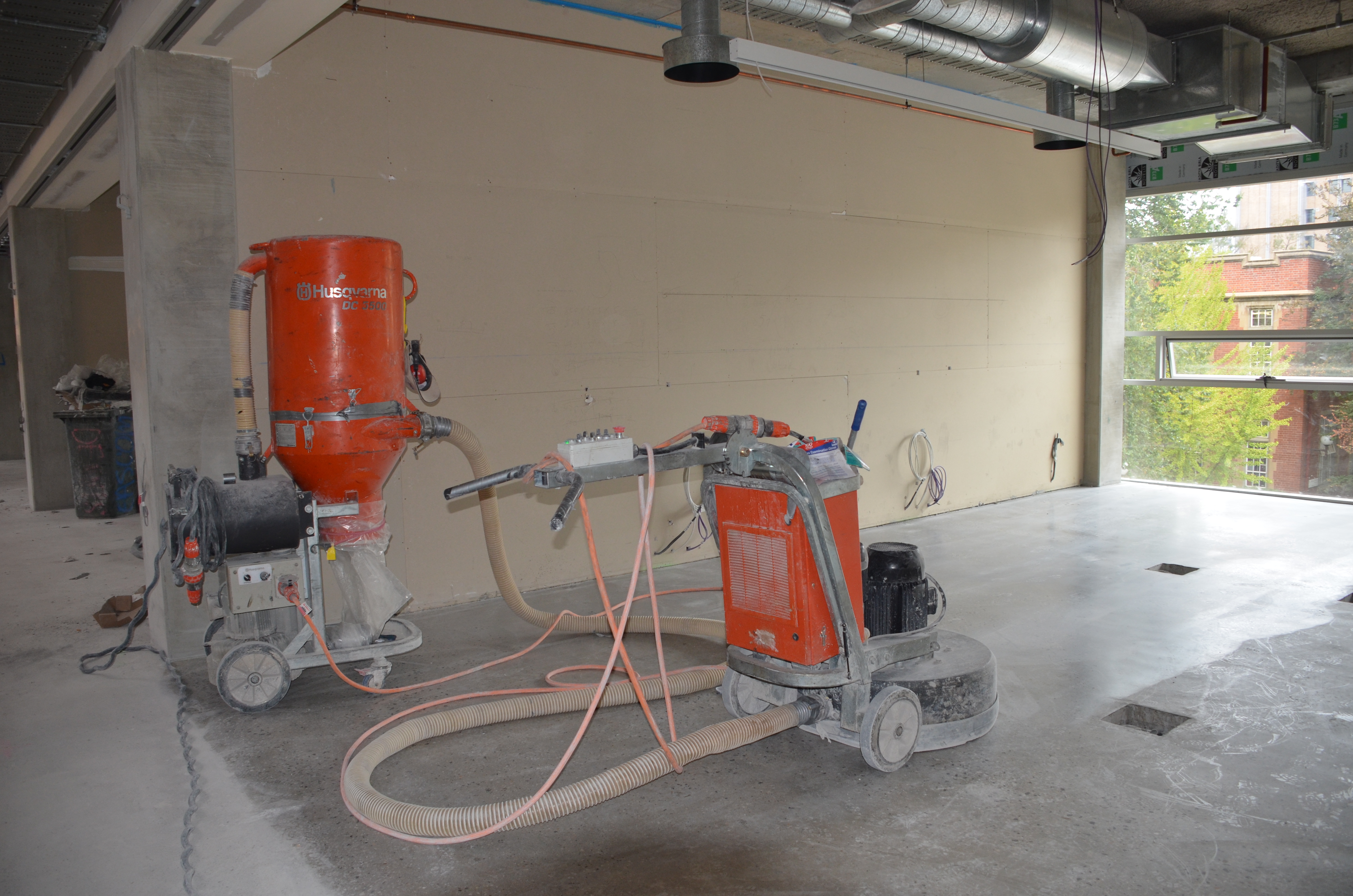 https://archive.abp.unimelb.edu.au/objects/images/Construction/Images/Floors and finishes/Polished concrete/DSC_5803.JPG