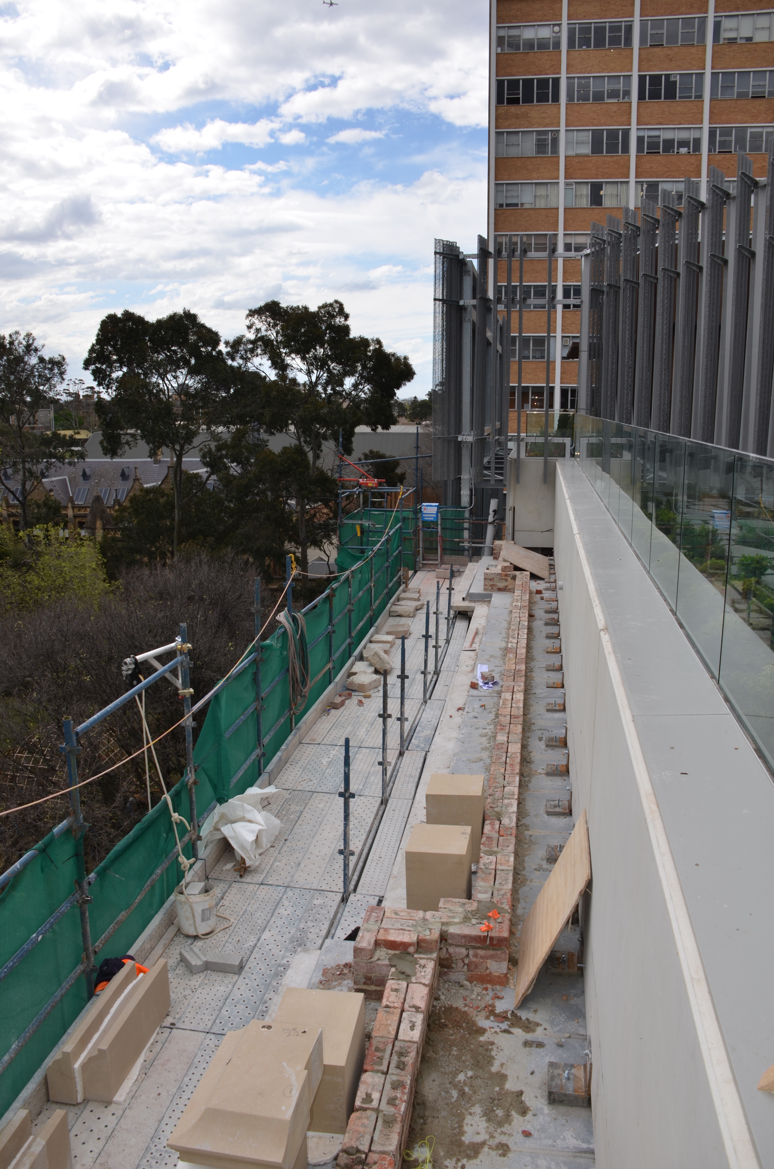 https://archive.abp.unimelb.edu.au/objects/images/Construction/Images/Facades/Joseph Reed/Restoration post handover/DSD_0489.JPG