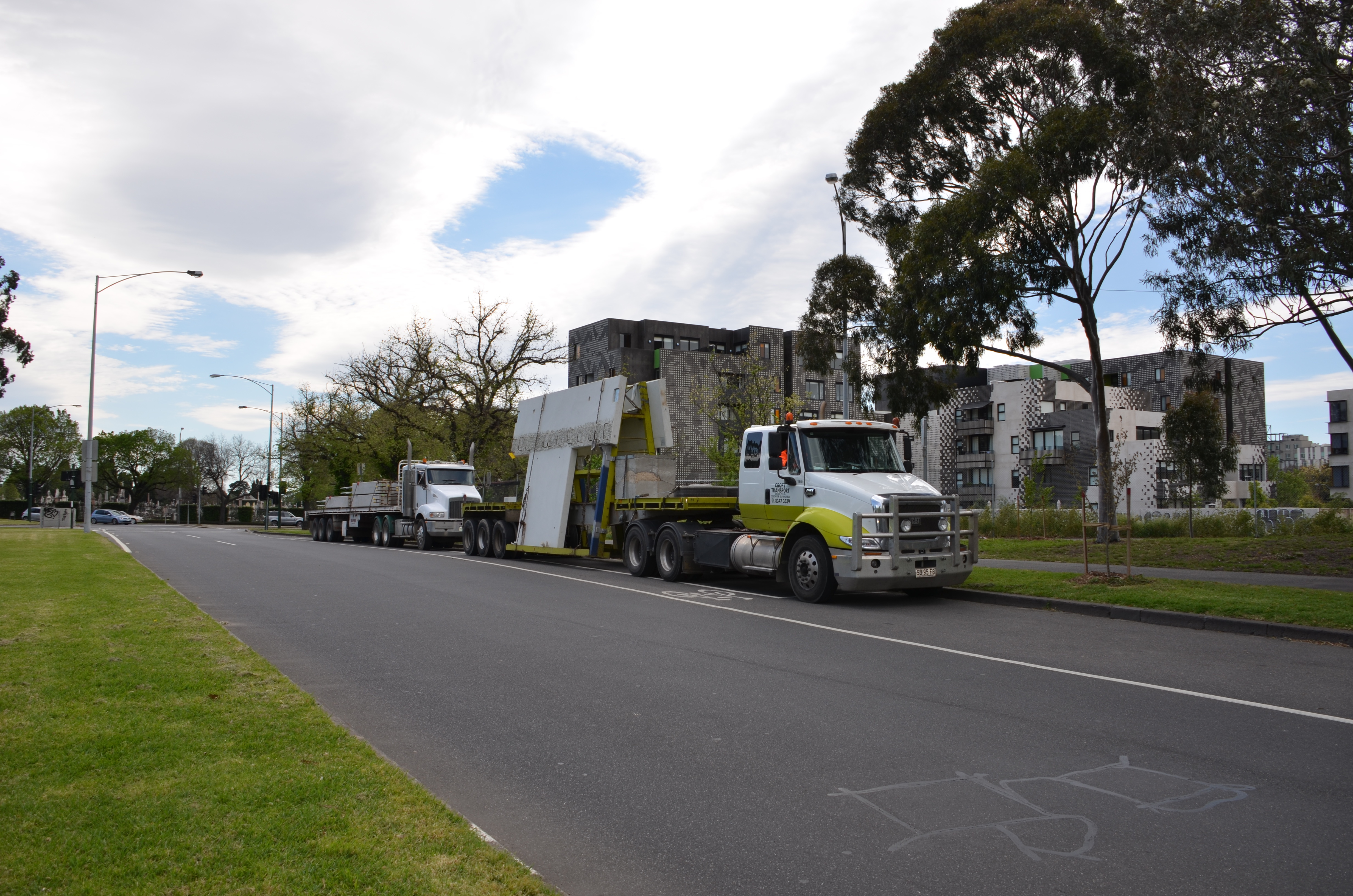 https://archive.abp.unimelb.edu.au/objects/images/Construction/Images/Facades/Precast concrete/Levels 1-5/DSC_2589.JPG https://archive.abp.unimelb.edu.au/objects/images/Construction/Images/Facades/Precast concrete/Levels 1-5/DSC_2589.JPG