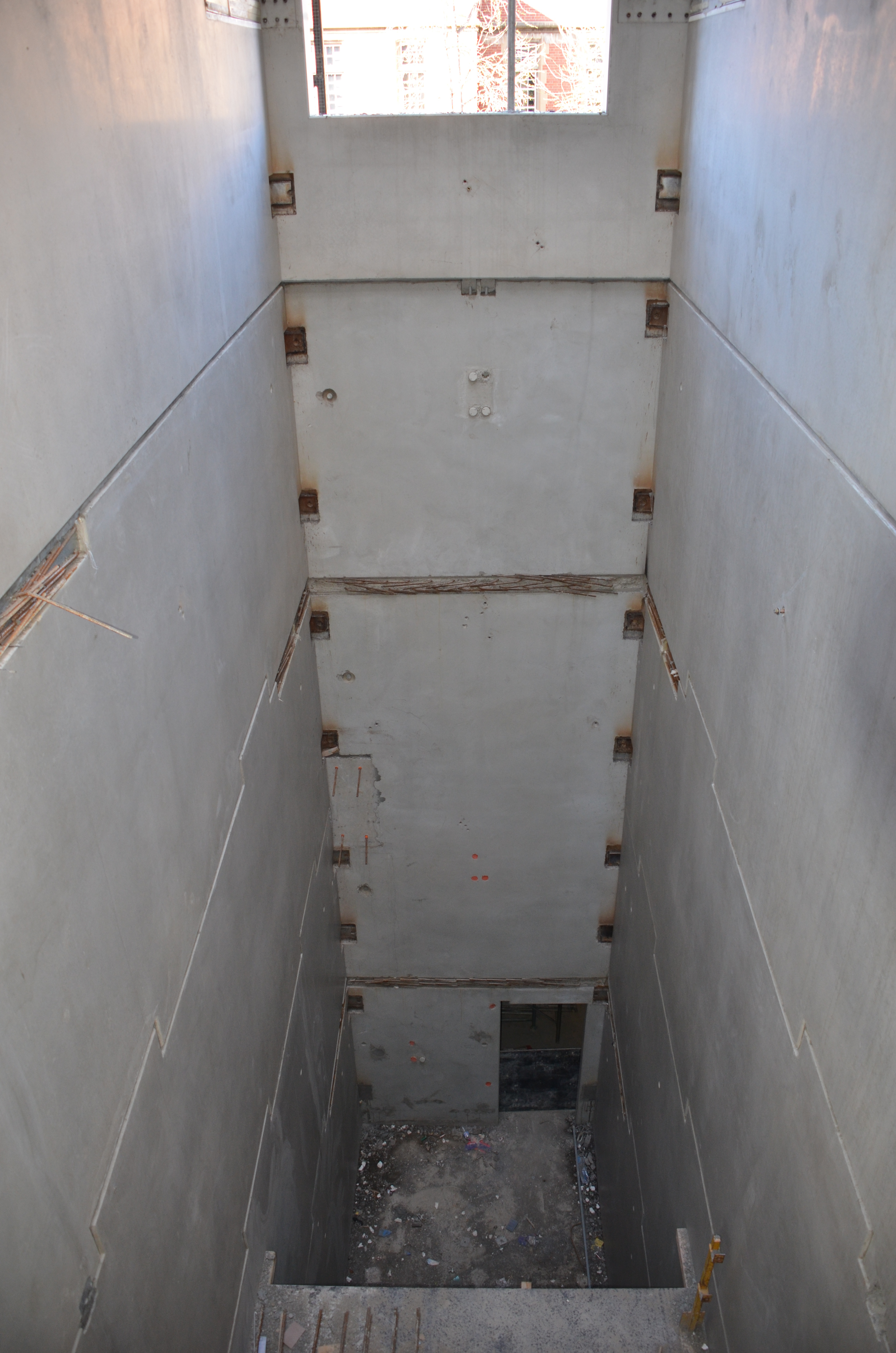 https://archive.abp.unimelb.edu.au/objects/images/Construction/Images/Precast structural concrete walls and columns/Levesl 2-5/DSC_2316.JPG