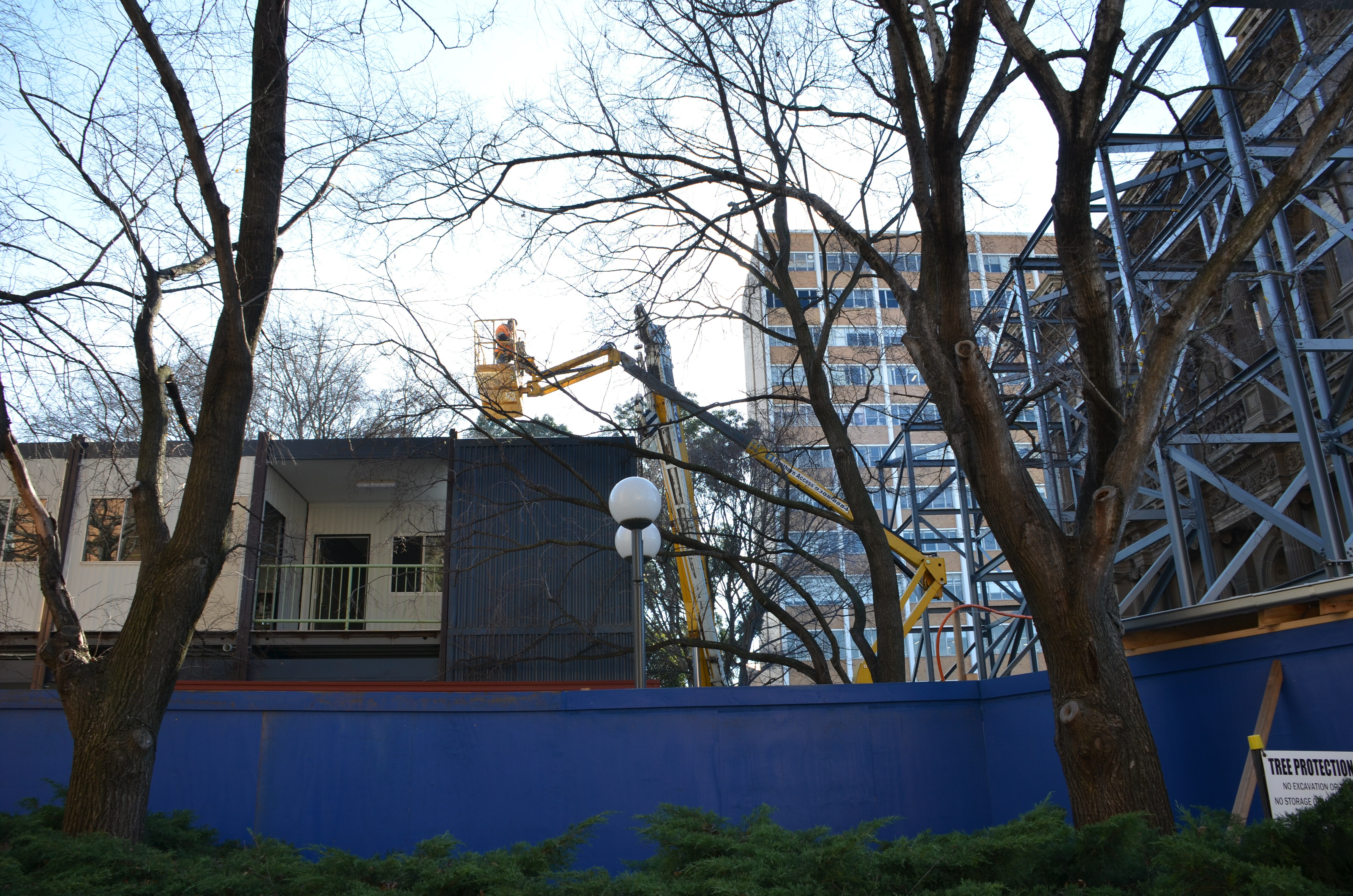 https://archive.abp.unimelb.edu.au/objects/images/Construction/Images/Site facilities/Additional site sheds & fences/DSC_0554.JPG https://archive.abp.unimelb.edu.au/objects/images/Construction/Images/Site facilities/Additional site sheds & fences/DSC_0554.JPG