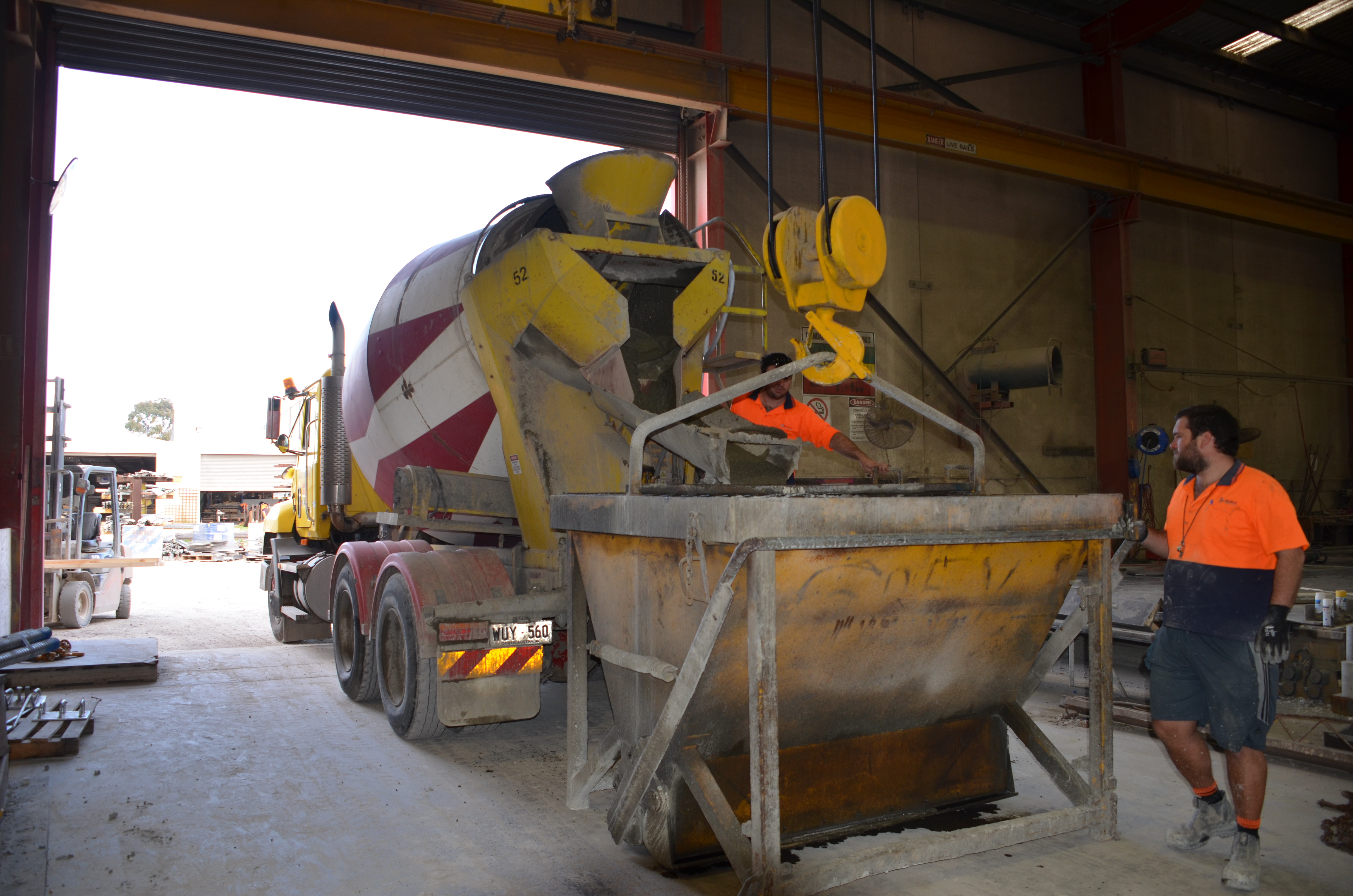 https://archive.abp.unimelb.edu.au/objects/images/Construction/Images/Facades/Precast concrete/Manufacture by Bianco/DSC_1812.JPG https://archive.abp.unimelb.edu.au/objects/images/Construction/Images/Facades/Precast concrete/Manufacture by Bianco/DSC_1812.JPG