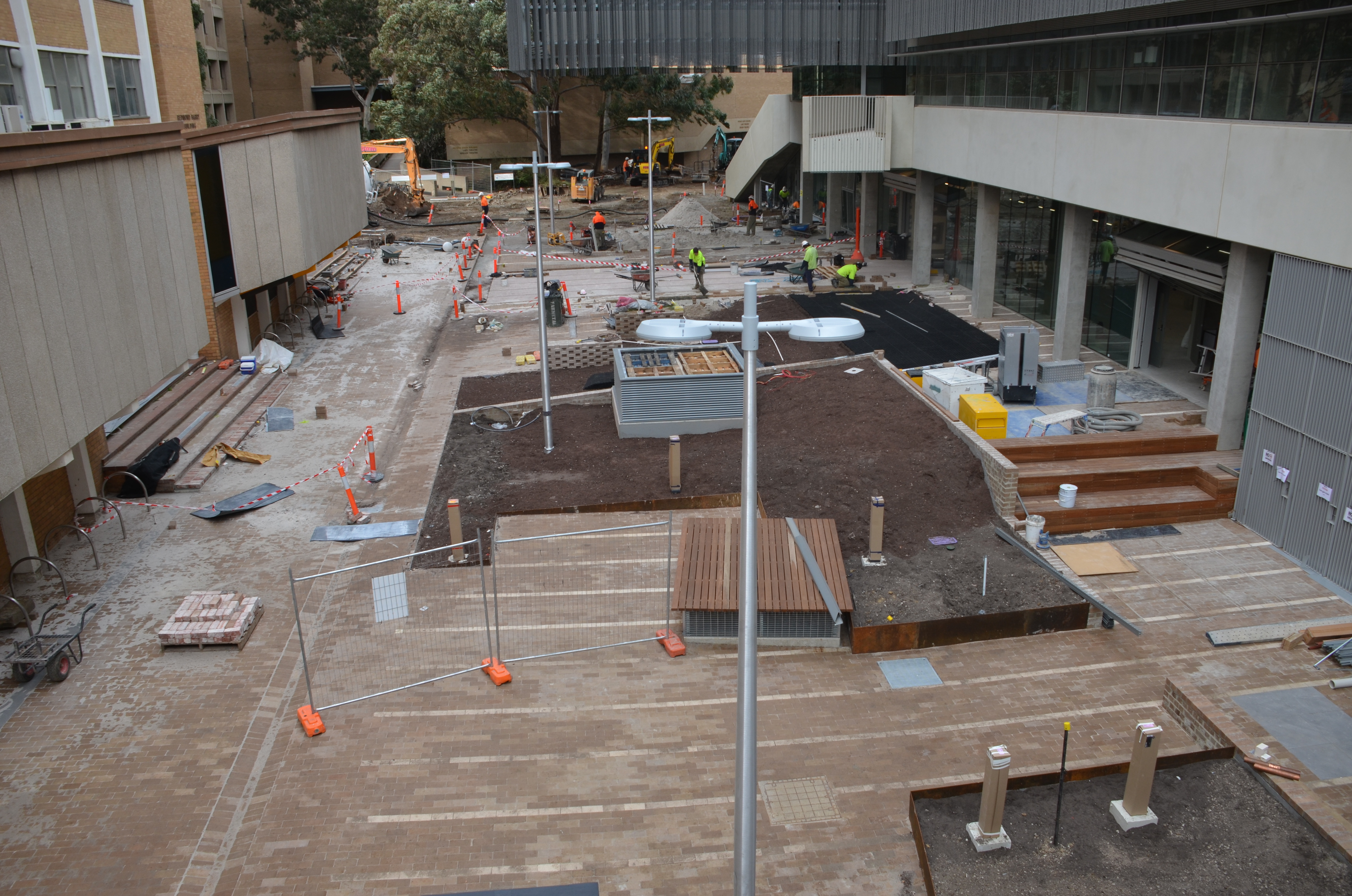 https://archive.abp.unimelb.edu.au/objects/images/Construction/Images/External Works/Brick paving & brick walls/DSC_9646.JPG https://archive.abp.unimelb.edu.au/objects/images/Construction/Images/External Works/Brick paving & brick walls/DSC_9646.JPG