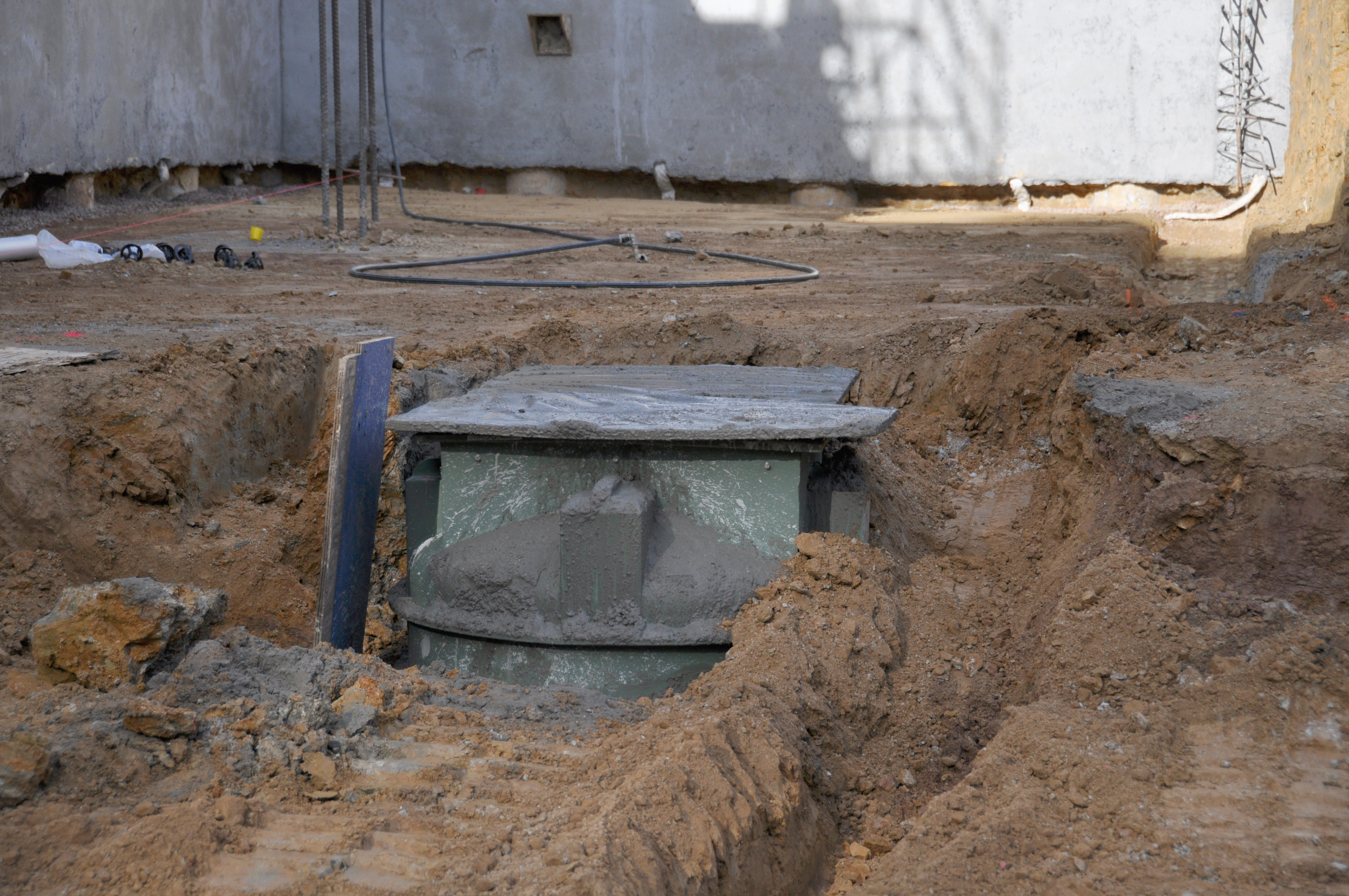 https://archive.abp.unimelb.edu.au/objects/images/Construction/Images/Basement/Pits and drains/DSC_0312.JPG