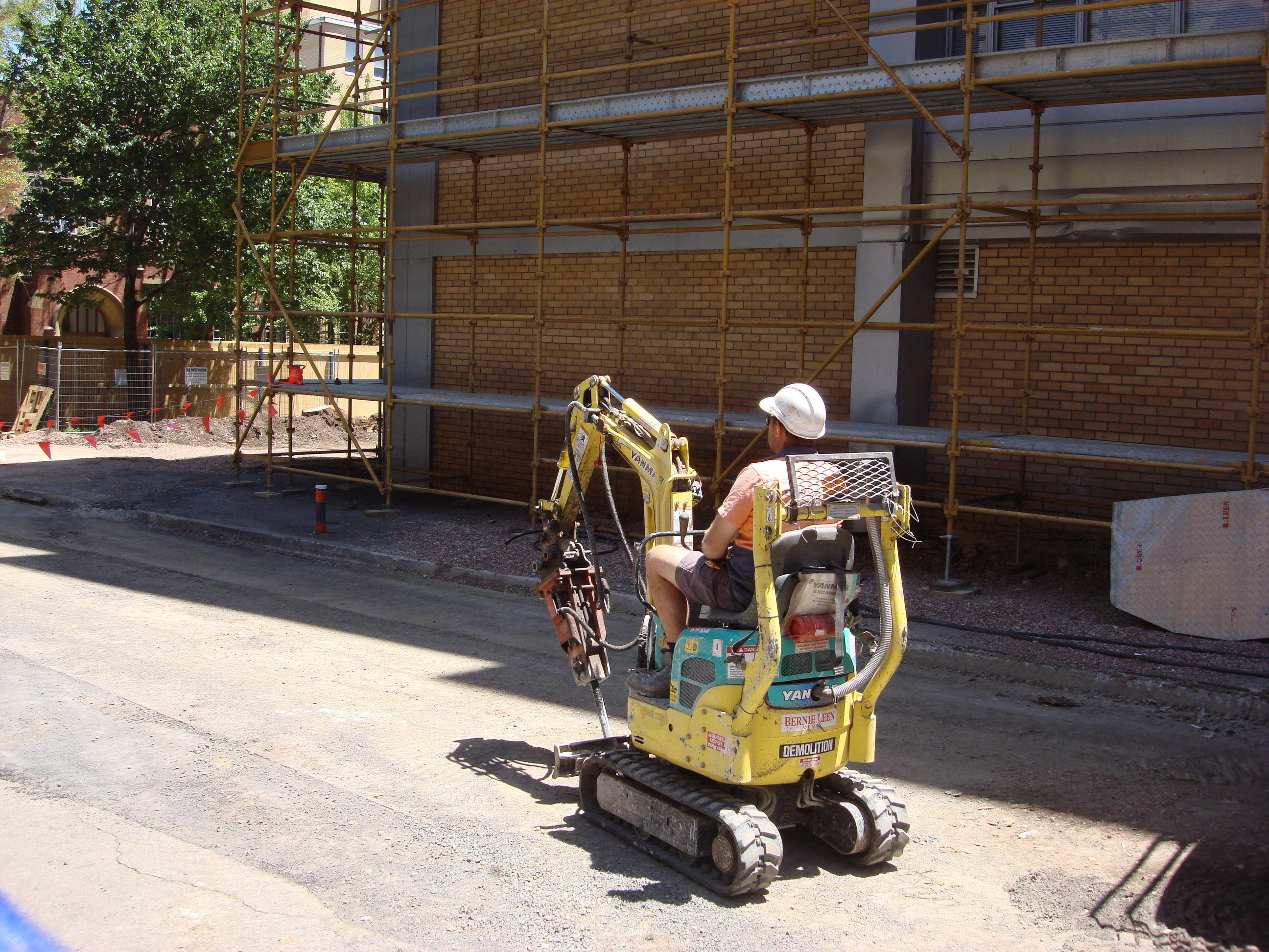 https://archive.abp.unimelb.edu.au/objects/images/Pre-construction/Demolition/ABP/DSC07956.JPG https://archive.abp.unimelb.edu.au/objects/images/Pre-construction/Demolition/ABP/DSC07956.JPG