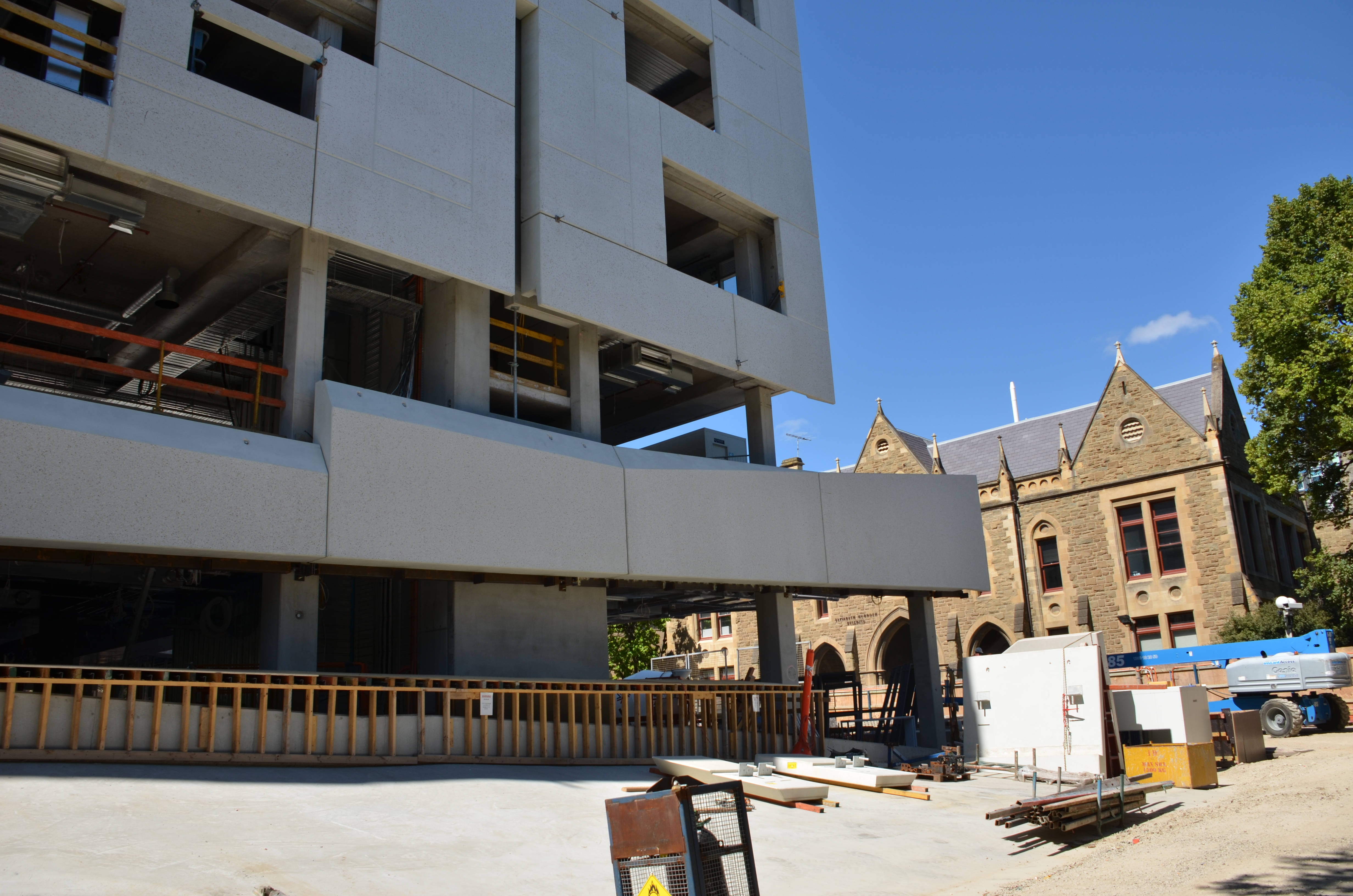 https://archive.abp.unimelb.edu.au/objects/images/Construction/Images/Facades/Precast concrete/Polished south side/DSC_4546.JPG https://archive.abp.unimelb.edu.au/objects/images/Construction/Images/Facades/Precast concrete/Polished south side/DSC_4546.JPG
