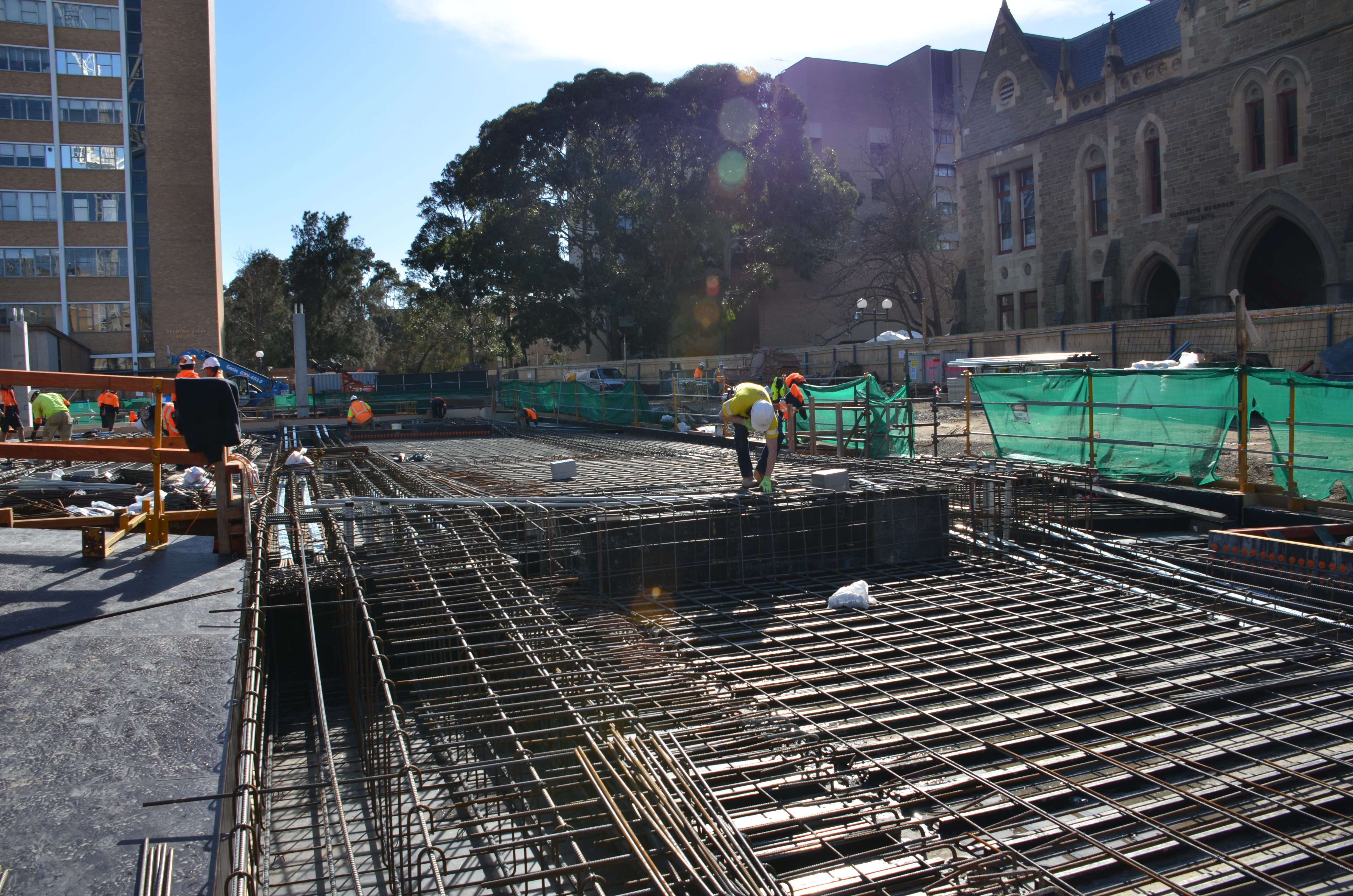 https://archive.abp.unimelb.edu.au/objects/images/Construction/Images/Concrete suspended slabs and beams/Ground level & formwork/DSC_1157.JPG https://archive.abp.unimelb.edu.au/objects/images/Construction/Images/Concrete suspended slabs and beams/Ground level & formwork/DSC_1157.JPG