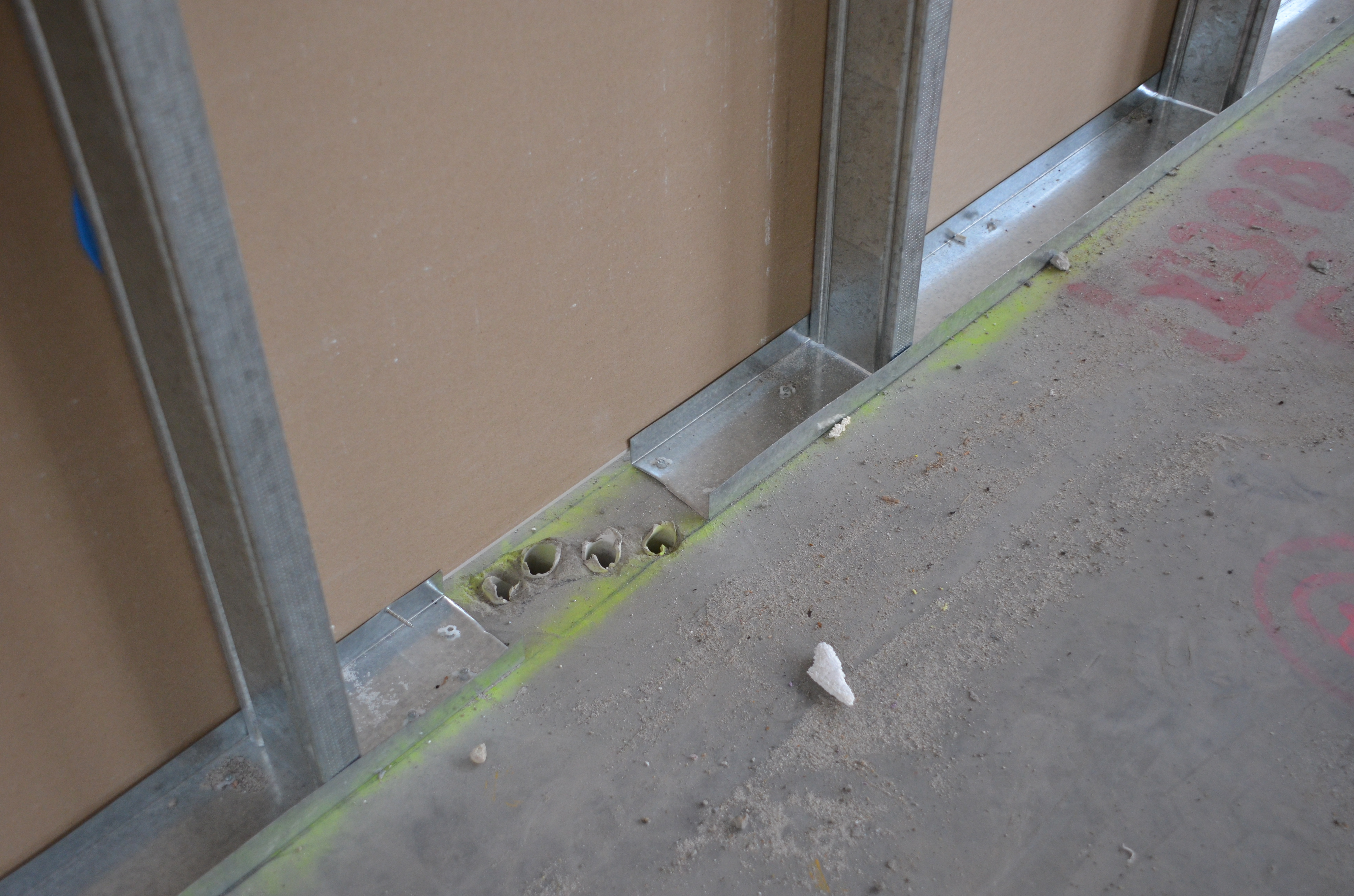 https://archive.abp.unimelb.edu.au/objects/images/Construction/Images/Walls/Metal stud upper floors/DSC_3893.JPG