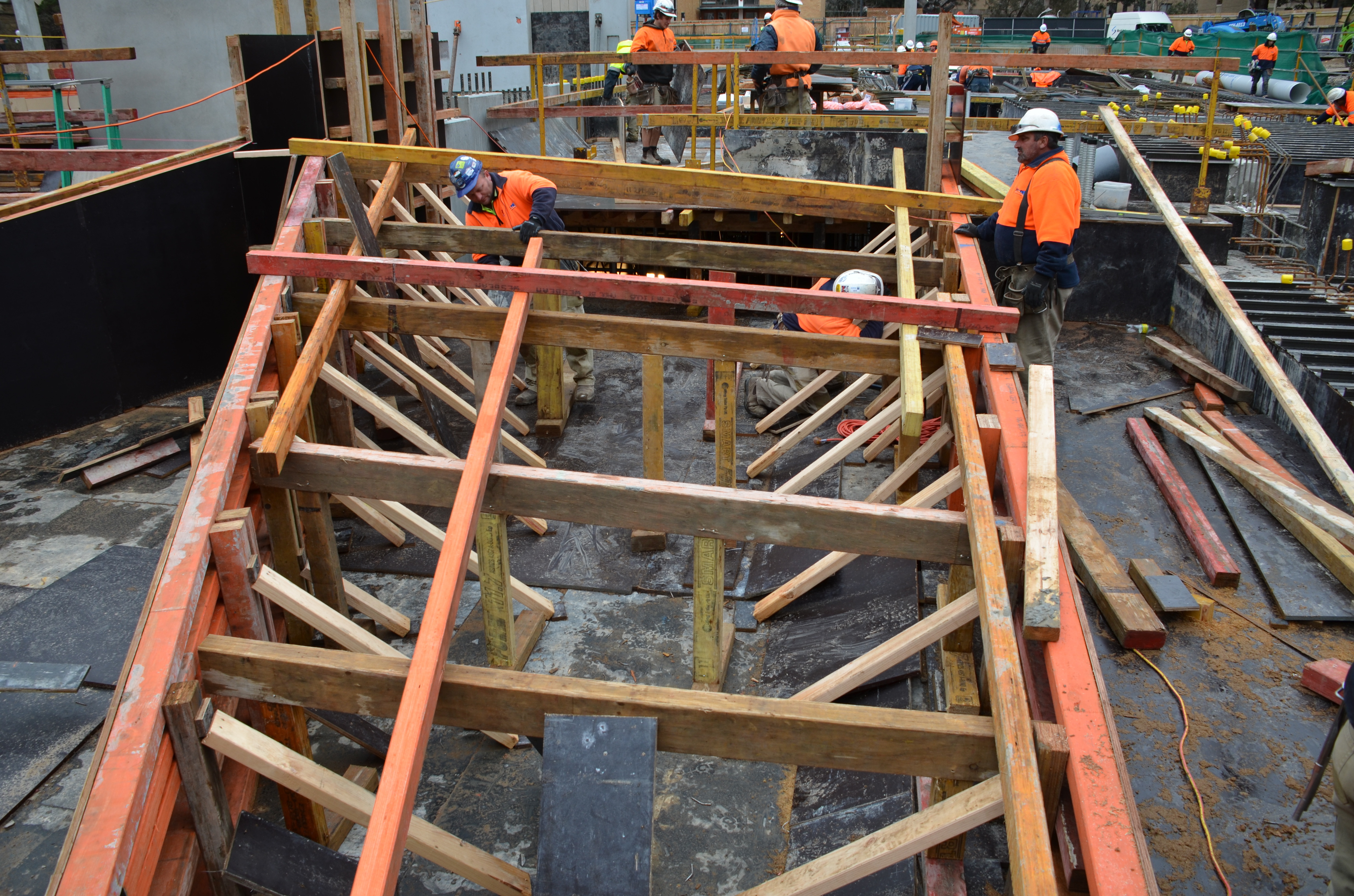 https://archive.abp.unimelb.edu.au/objects/images/Construction/Images/Concrete suspended slabs and beams/Wishbone beams library/DSC_1043.JPG