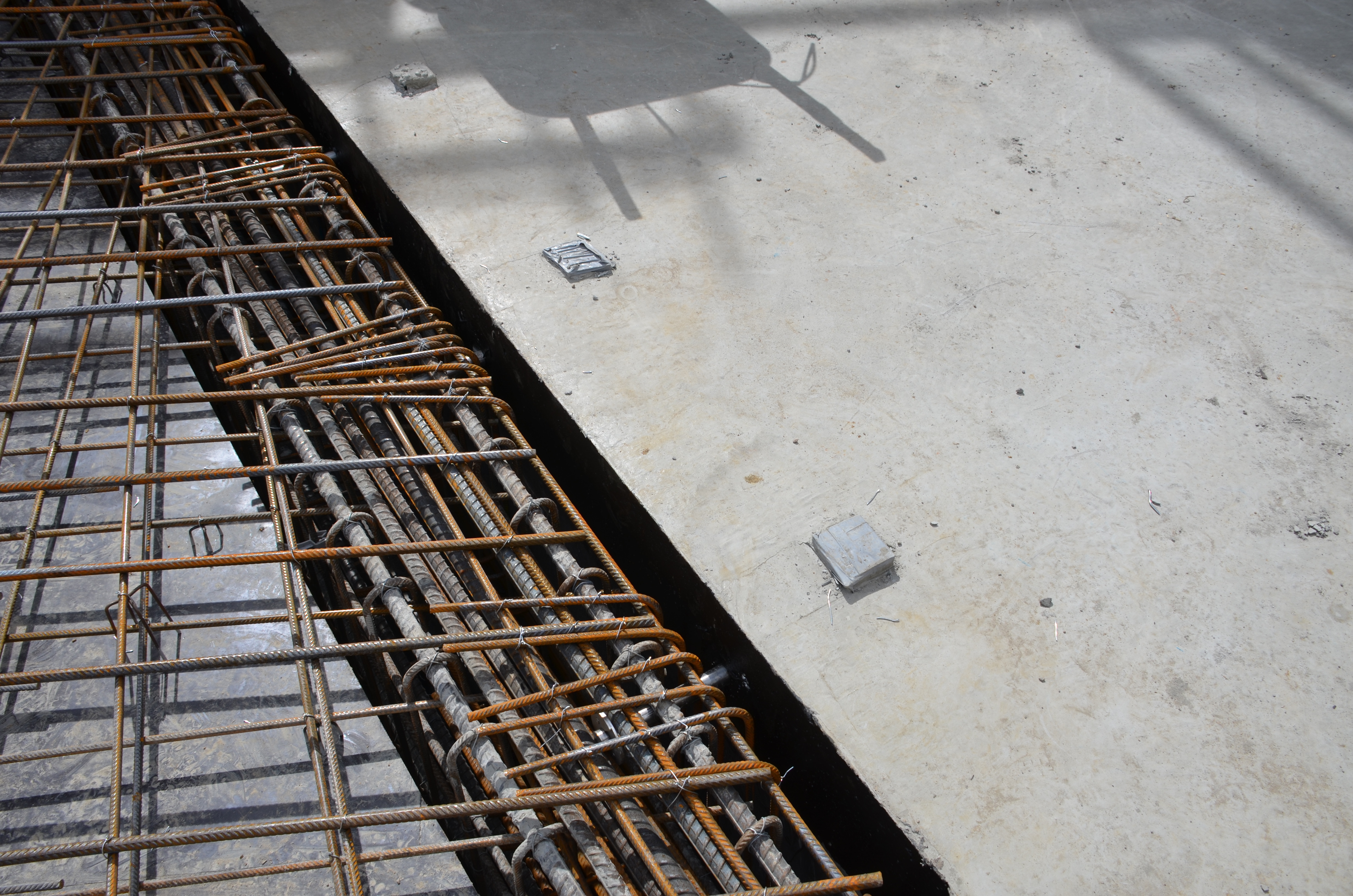 https://archive.abp.unimelb.edu.au/objects/images/Construction/Images/Concrete suspended slabs and beams/Slab movement joints/DSC_2057.JPG