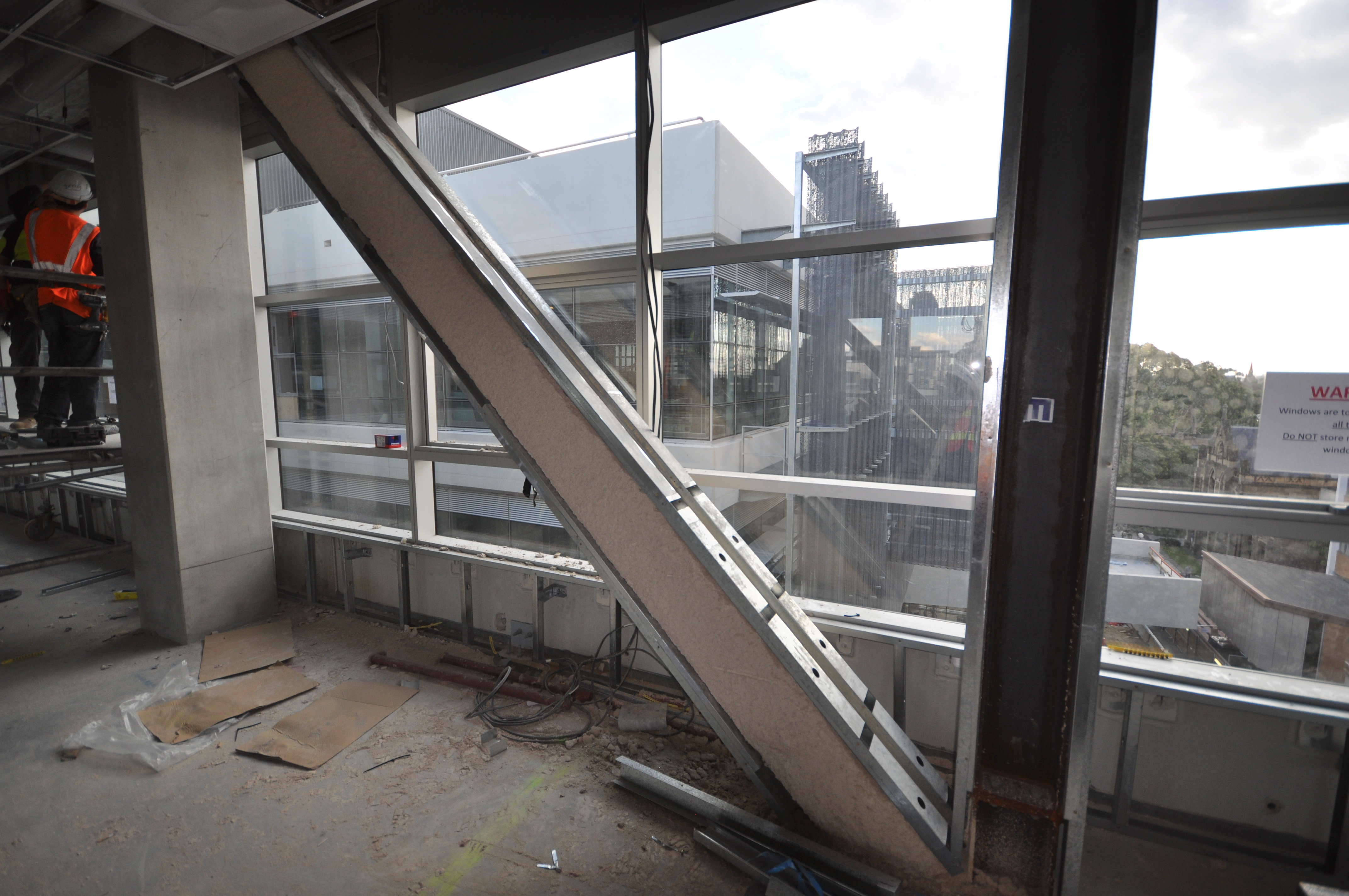 https://archive.abp.unimelb.edu.au/objects/images/Construction/Images/Structural steel/Cantilever/Fire protection and cladding/DSC_7249.JPG https://archive.abp.unimelb.edu.au/objects/images/Construction/Images/Structural steel/Cantilever/Fire protection and cladding/DSC_7249.JPG