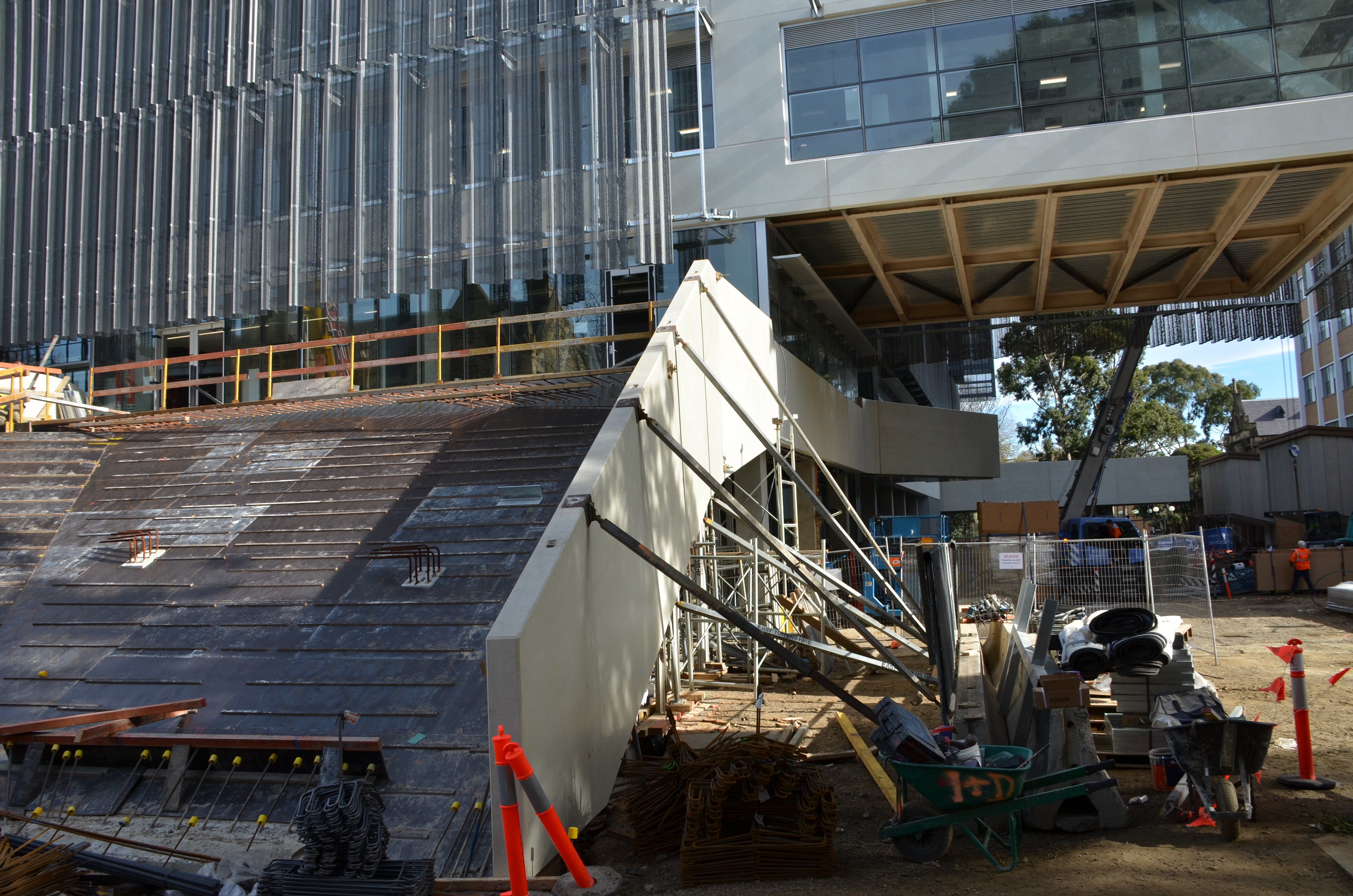 https://archive.abp.unimelb.edu.au/objects/images/Construction/Images/Stairs, walkways and balustrades/External east stairs/DSC_8486.JPG