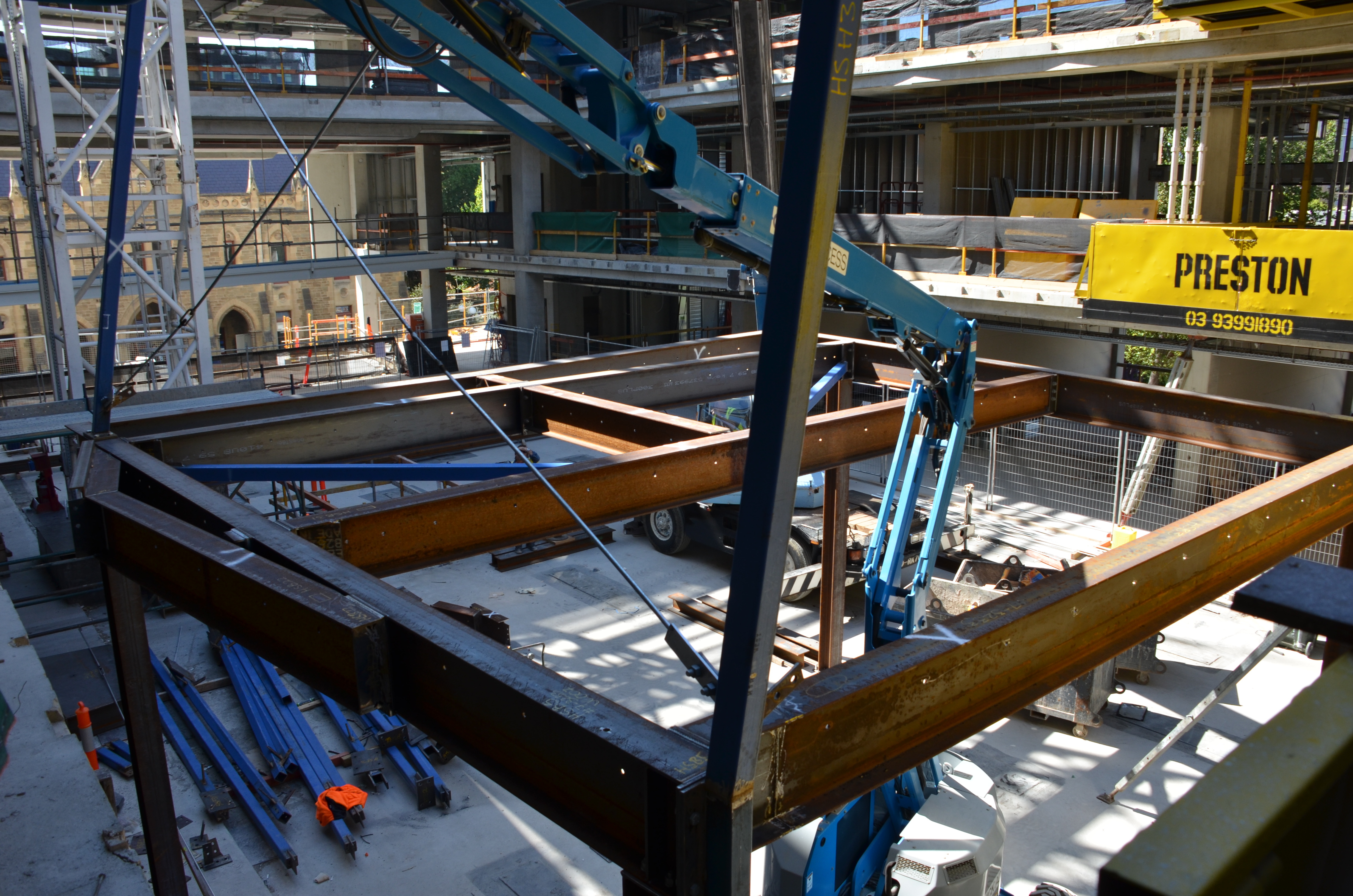 https://archive.abp.unimelb.edu.au/objects/images/Construction/Images/Hanging studio/Steel framing/DSC_4760.JPG https://archive.abp.unimelb.edu.au/objects/images/Construction/Images/Hanging studio/Steel framing/DSC_4760.JPG