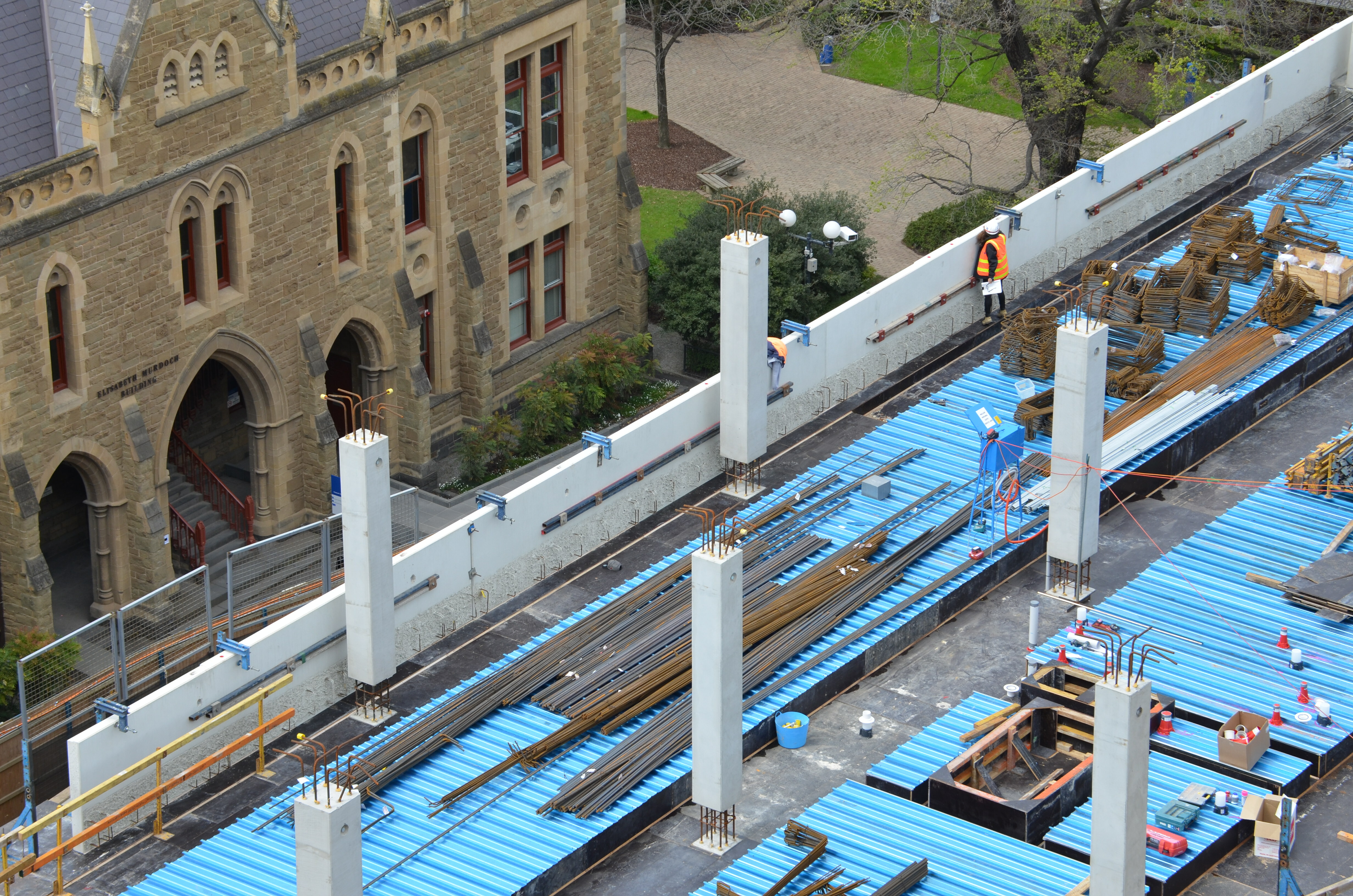 https://archive.abp.unimelb.edu.au/objects/images/Construction/Images/Facades/Precast concrete/Levels 1-5/DSC_2729.JPG https://archive.abp.unimelb.edu.au/objects/images/Construction/Images/Facades/Precast concrete/Levels 1-5/DSC_2729.JPG
