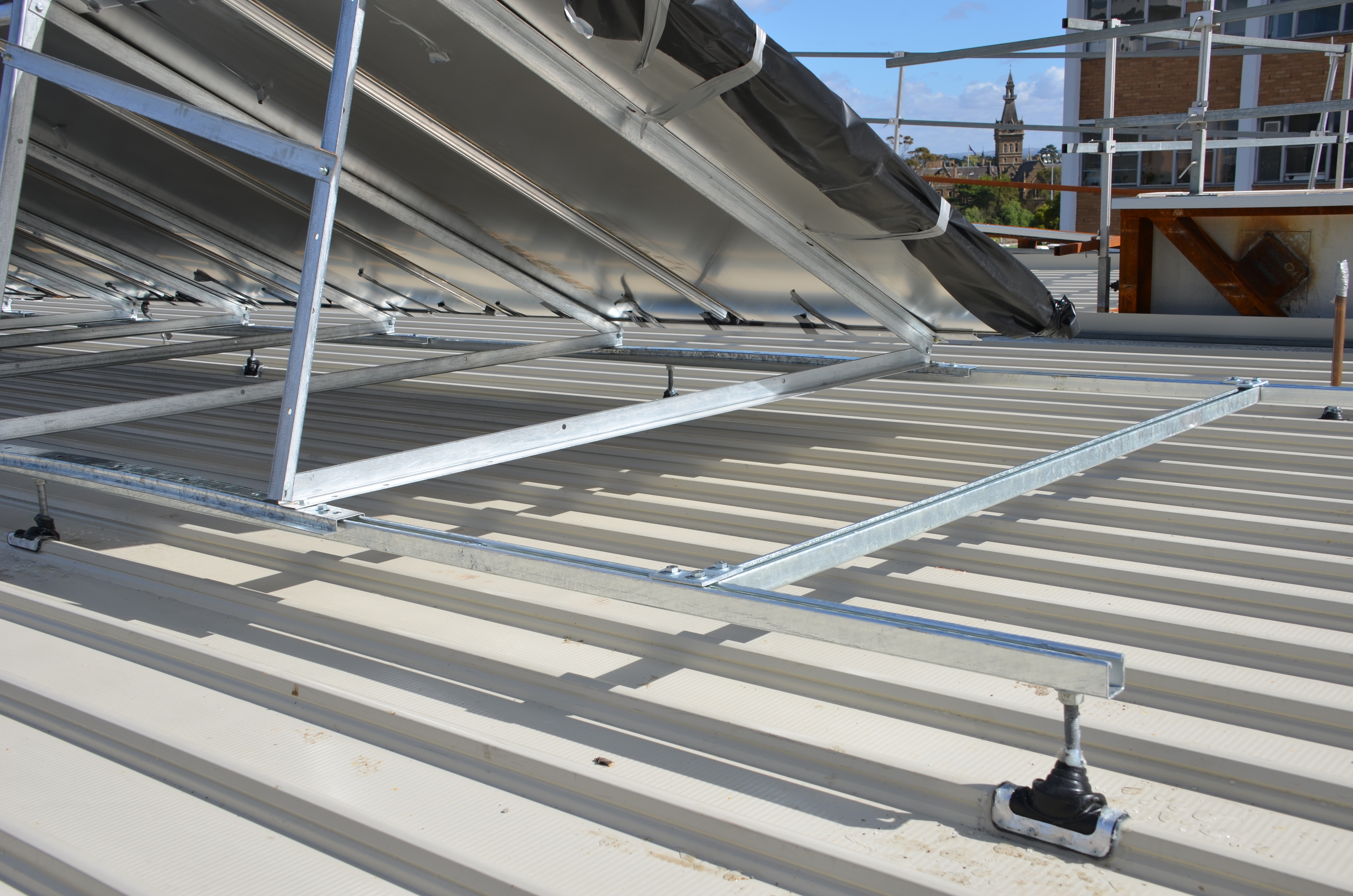 https://archive.abp.unimelb.edu.au/objects/images/Construction/Images/Services/Solar roof panels/DSC_5439.JPG https://archive.abp.unimelb.edu.au/objects/images/Construction/Images/Services/Solar roof panels/DSC_5439.JPG