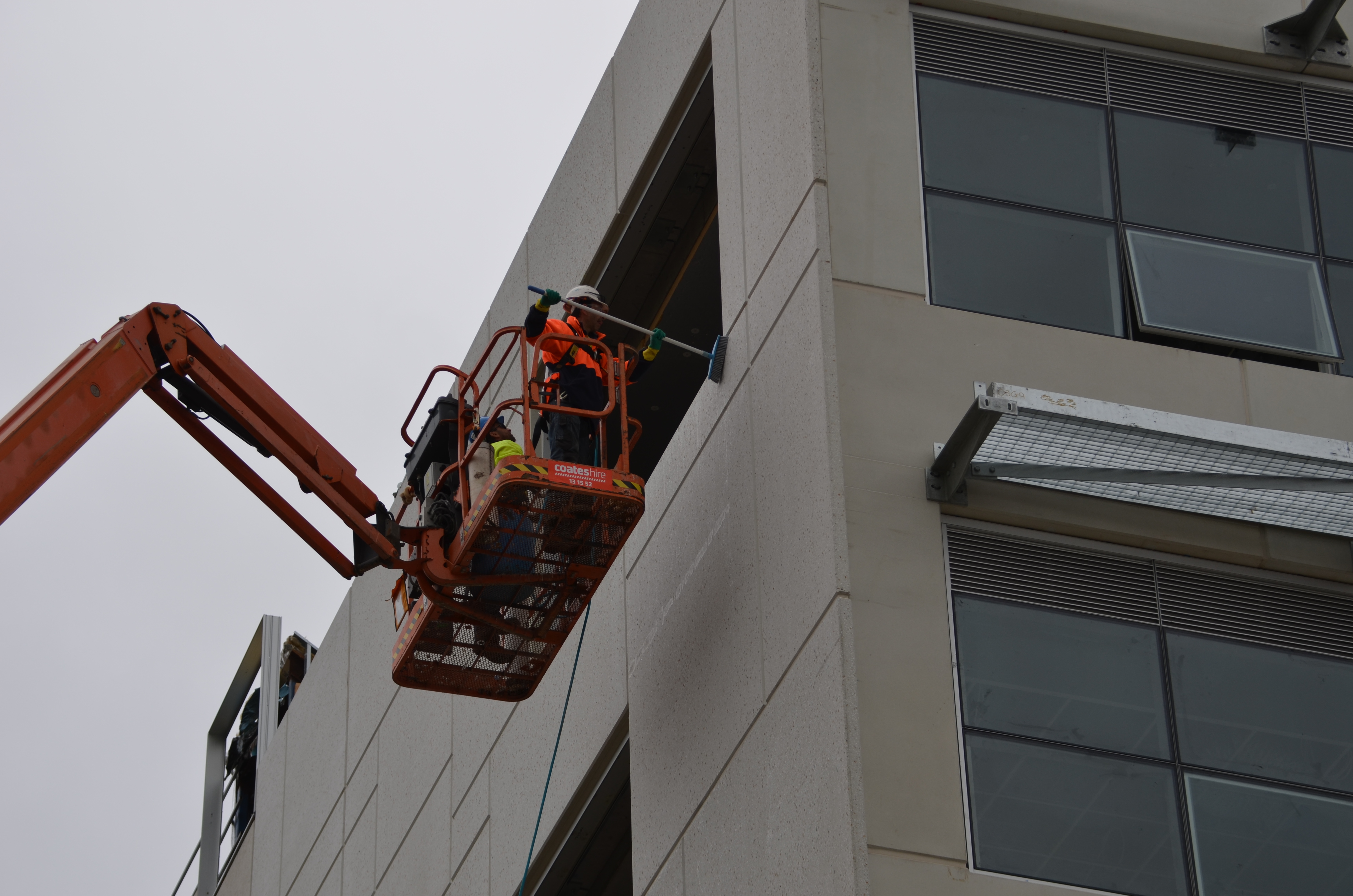 https://archive.abp.unimelb.edu.au/objects/images/Construction/Images/Facades/Precast concrete/Polished south side/DSC_5992.JPG