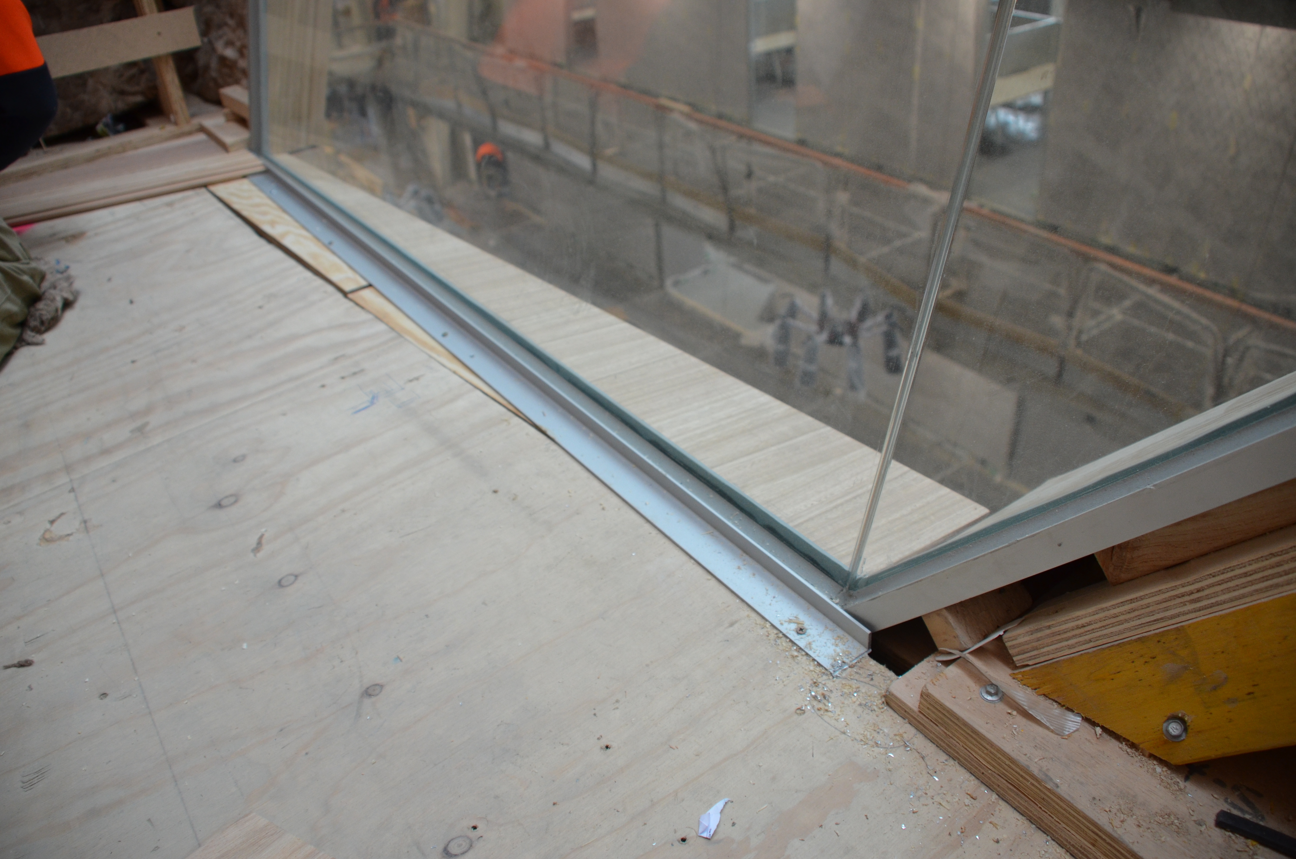 https://archive.abp.unimelb.edu.au/objects/images/Construction/Images/Hanging studio/Glazing/DSC_8772.JPG https://archive.abp.unimelb.edu.au/objects/images/Construction/Images/Hanging studio/Glazing/DSC_8772.JPG