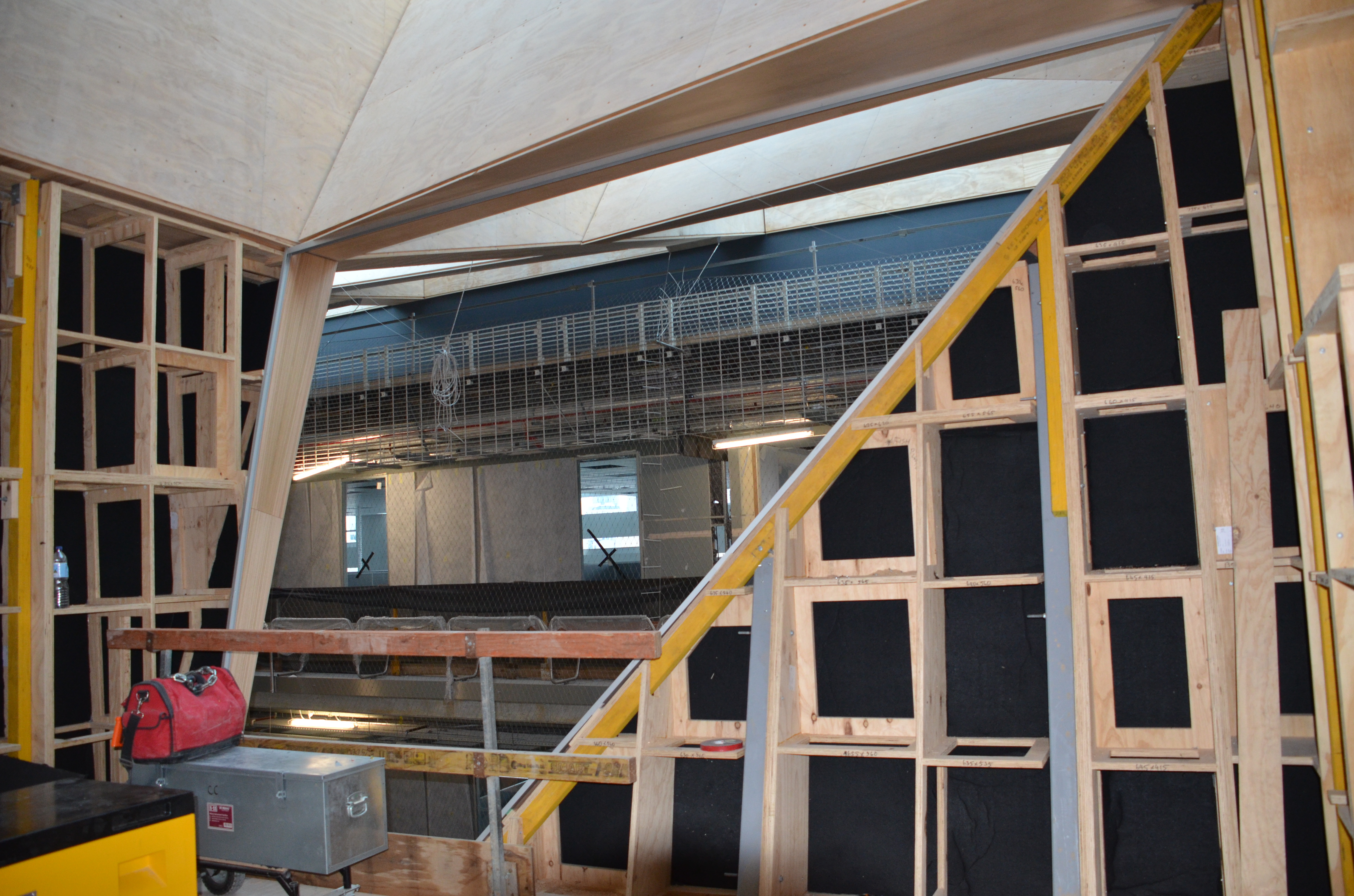 https://archive.abp.unimelb.edu.au/objects/images/Construction/Images/Hanging studio/Wall framing/DSC_8370.JPG https://archive.abp.unimelb.edu.au/objects/images/Construction/Images/Hanging studio/Wall framing/DSC_8370.JPG
