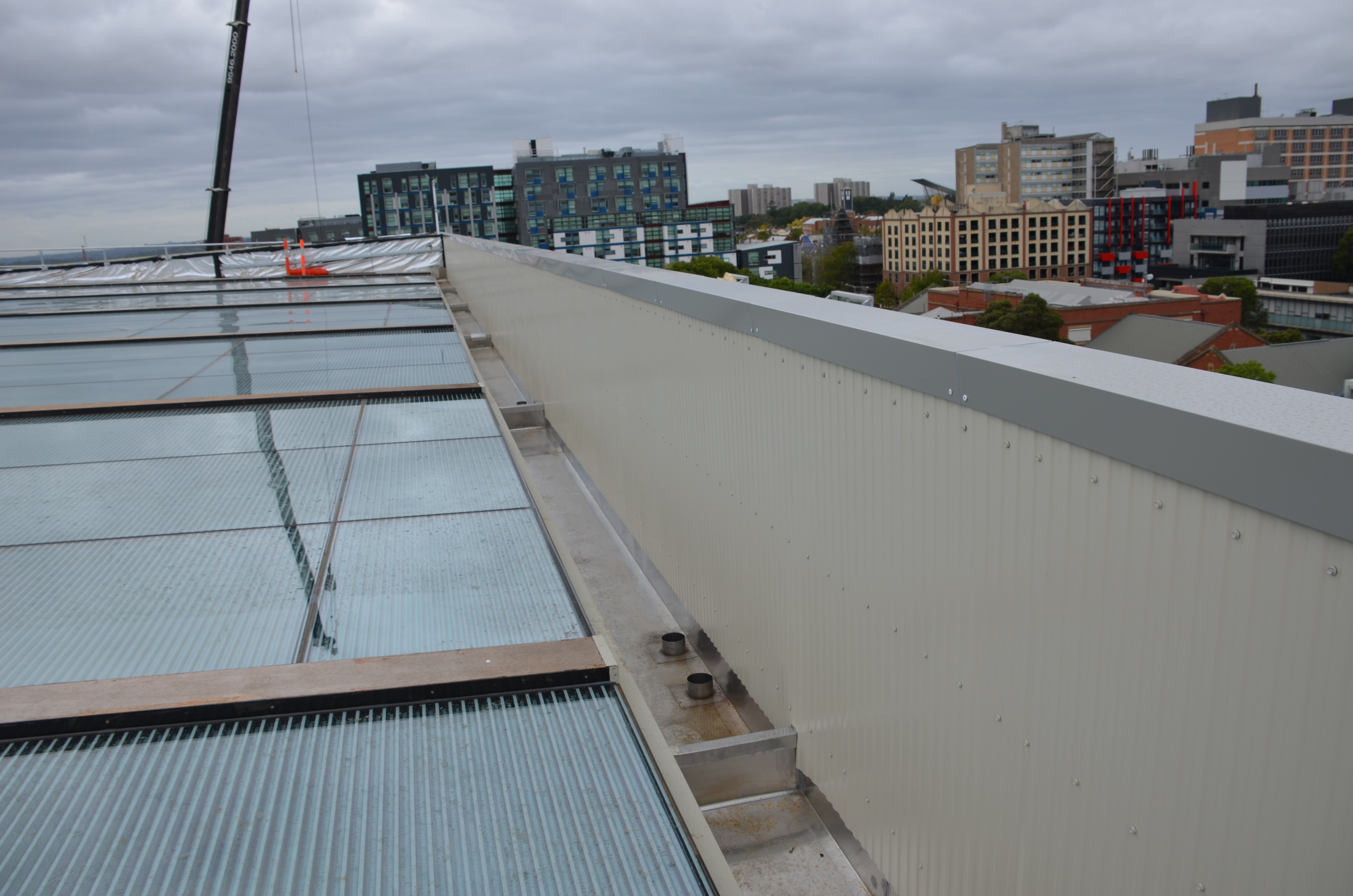 https://archive.abp.unimelb.edu.au/objects/images/Construction/Images/Roof/Roof sheeting, flashings and gutters/DSC_6932.JPG https://archive.abp.unimelb.edu.au/objects/images/Construction/Images/Roof/Roof sheeting, flashings and gutters/DSC_6932.JPG