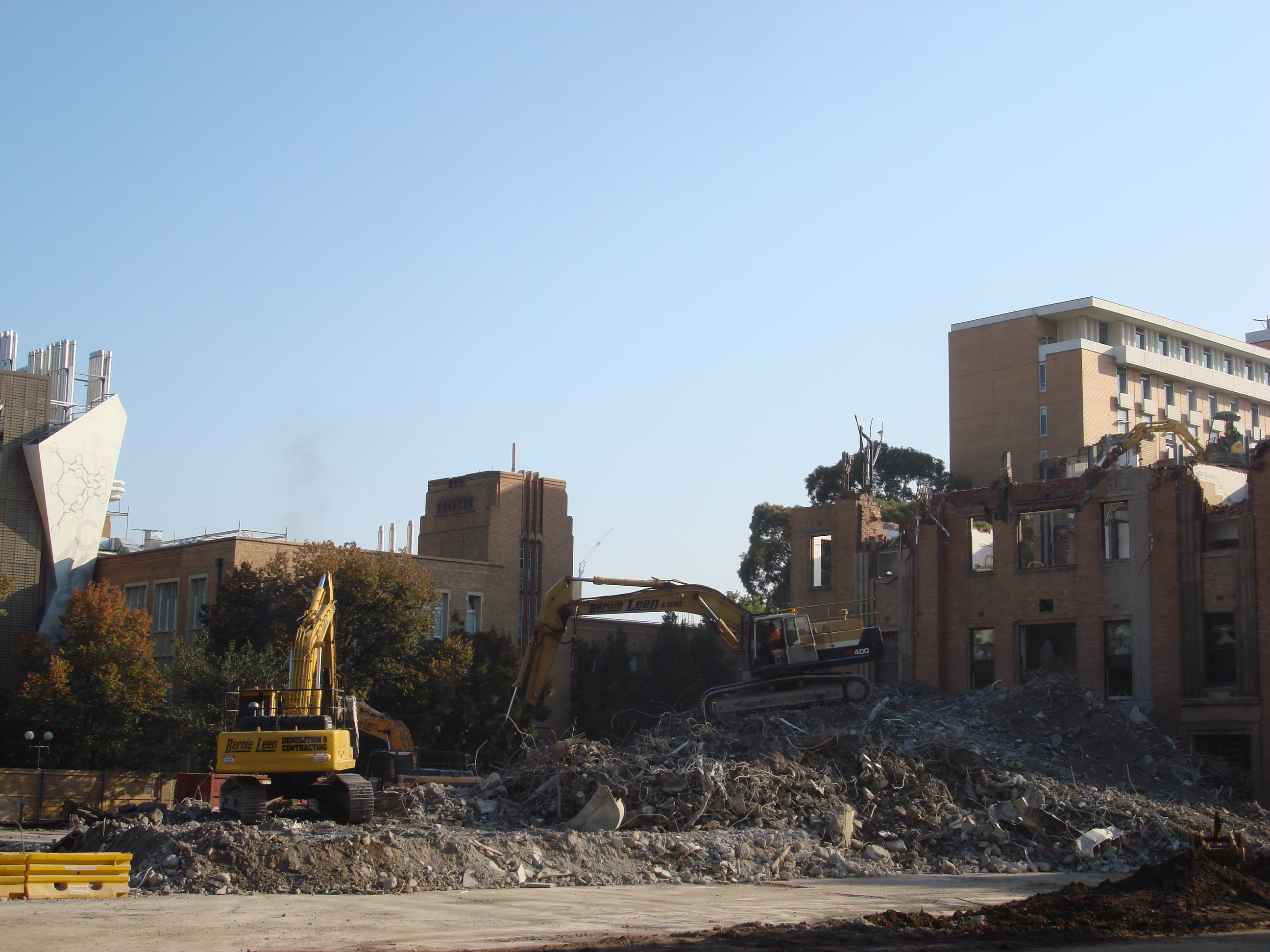 https://archive.abp.unimelb.edu.au/objects/images/Pre-construction/Demolition/OC/DSC08379.JPG https://archive.abp.unimelb.edu.au/objects/images/Pre-construction/Demolition/OC/DSC08379.JPG
