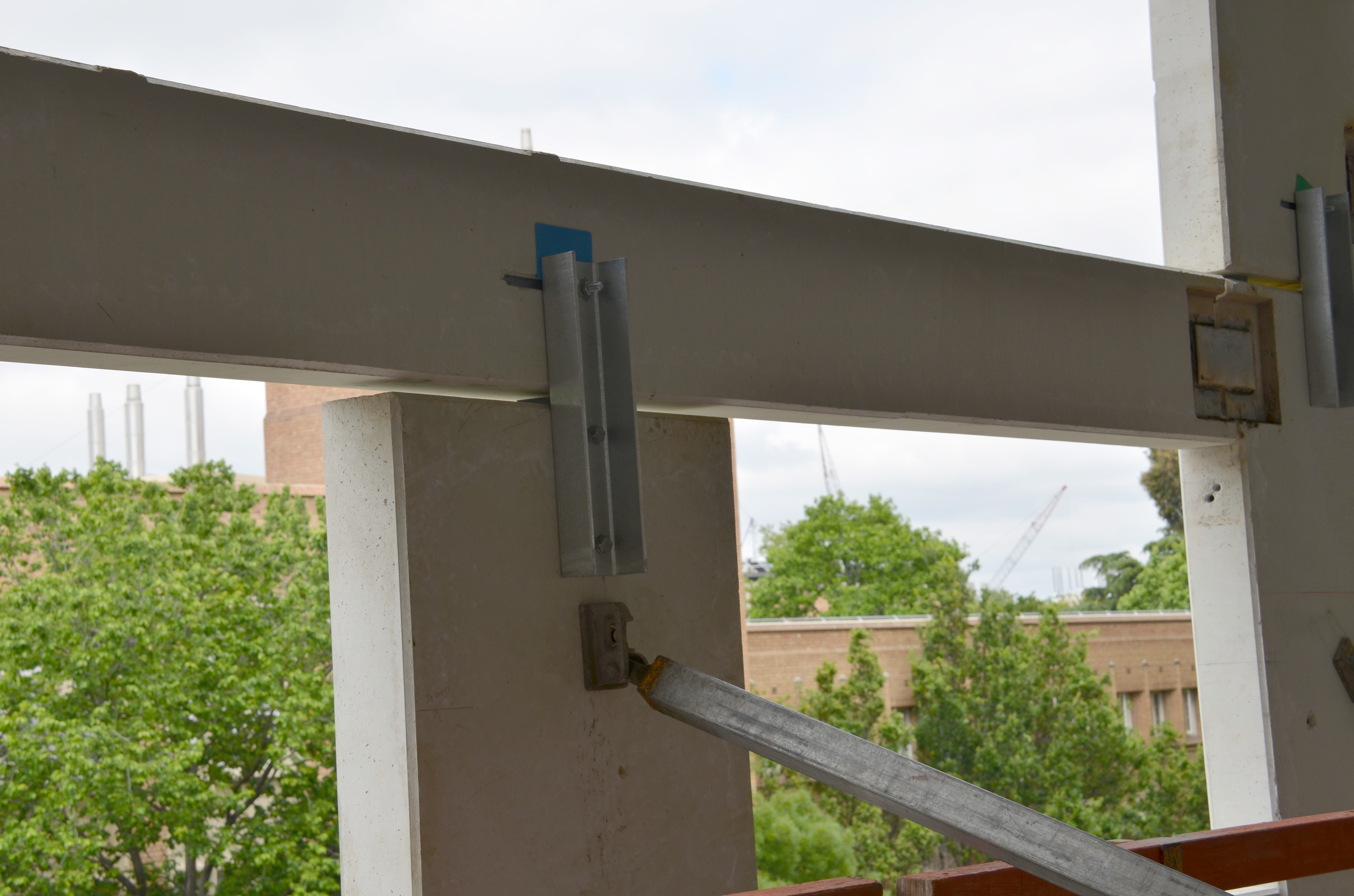 https://archive.abp.unimelb.edu.au/objects/images/Construction/Images/Facades/Precast concrete/Polished south side/DSC_3675.JPG