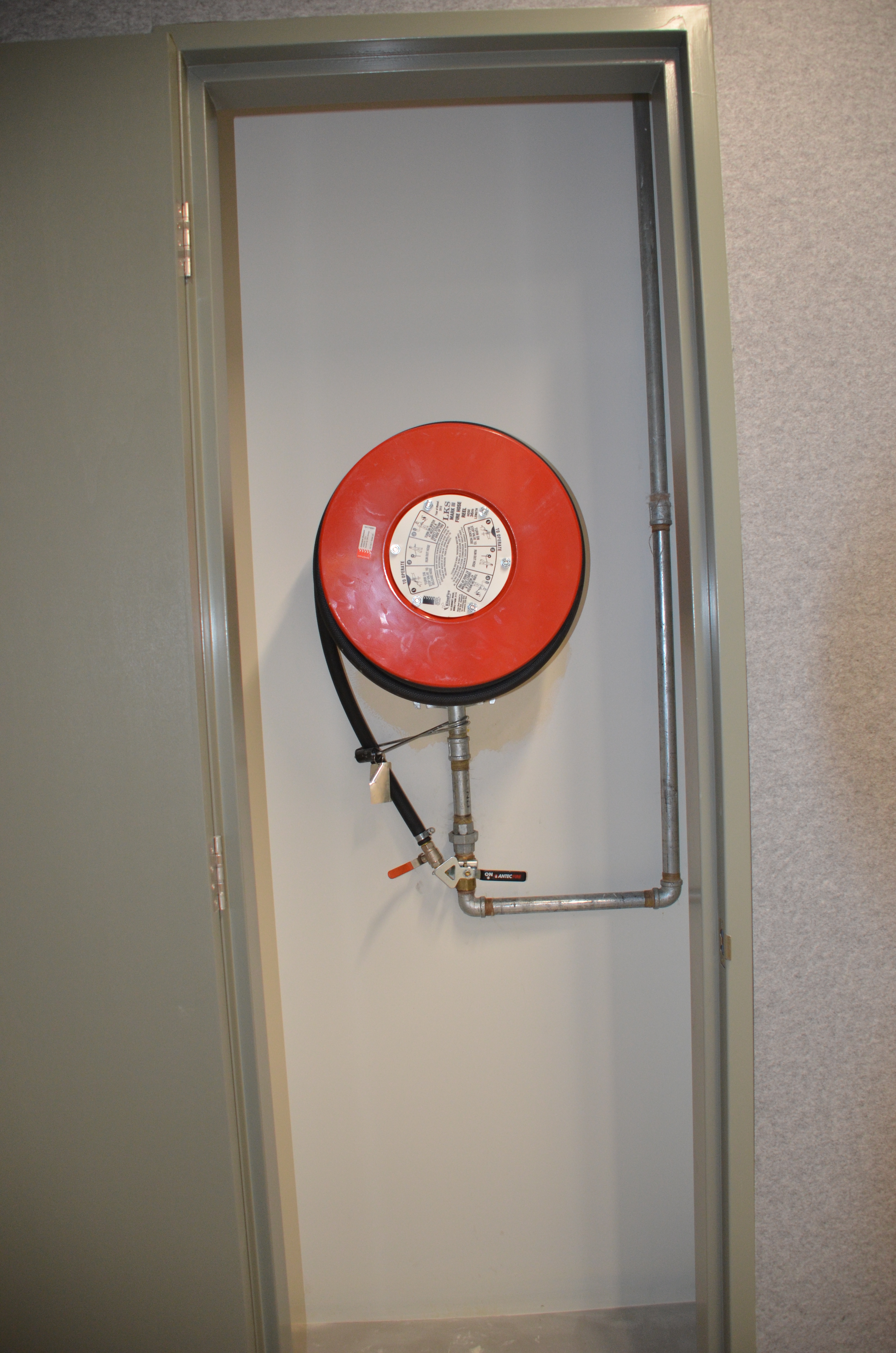 https://archive.abp.unimelb.edu.au/objects/images/Construction/Images/Services/Fire services/DSC_9422.JPG https://archive.abp.unimelb.edu.au/objects/images/Construction/Images/Services/Fire services/DSC_9422.JPG