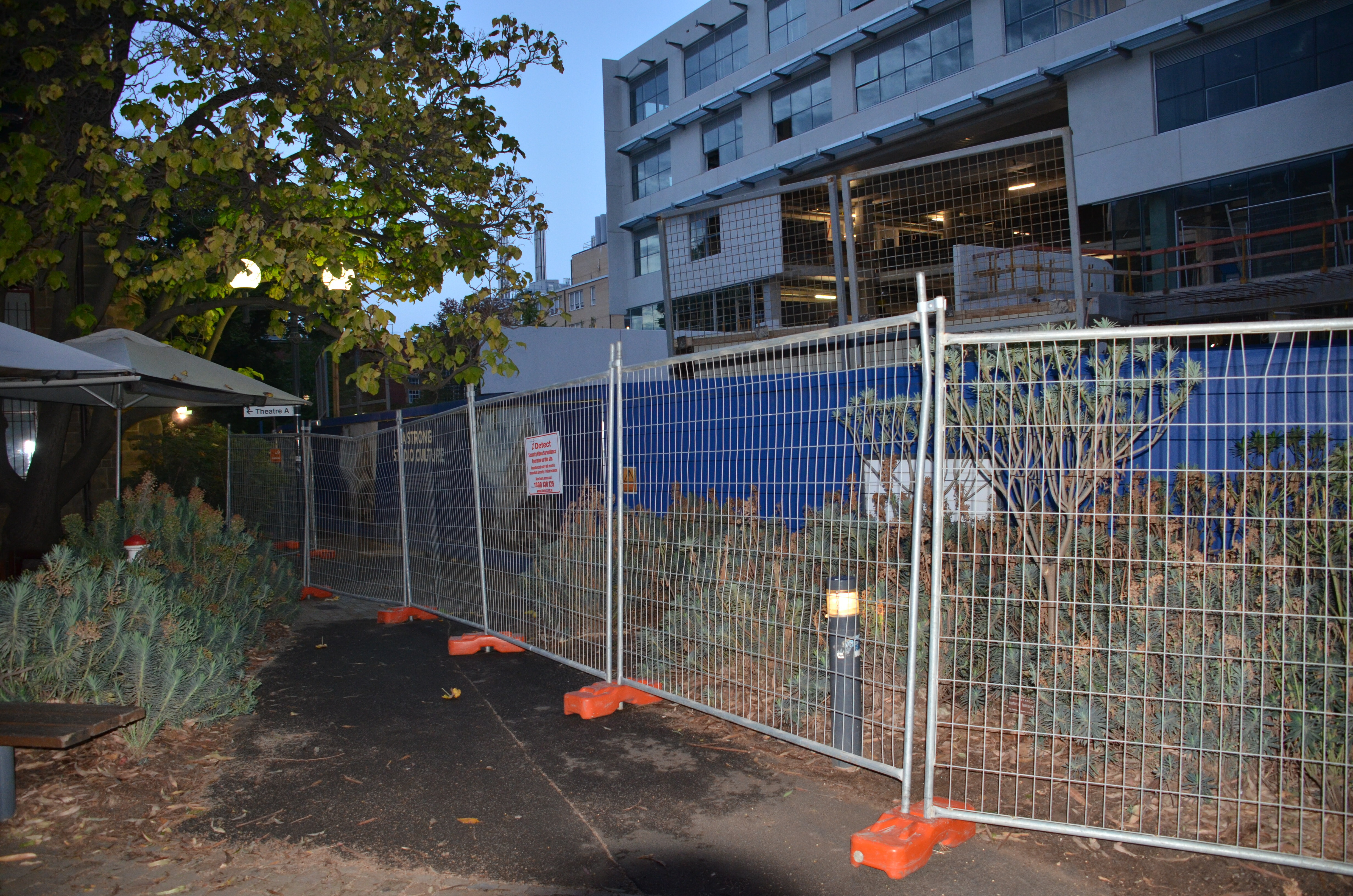 https://archive.abp.unimelb.edu.au/objects/images/Construction/Images/External Works/Groundworks/DSC_6761.JPG https://archive.abp.unimelb.edu.au/objects/images/Construction/Images/External Works/Groundworks/DSC_6761.JPG