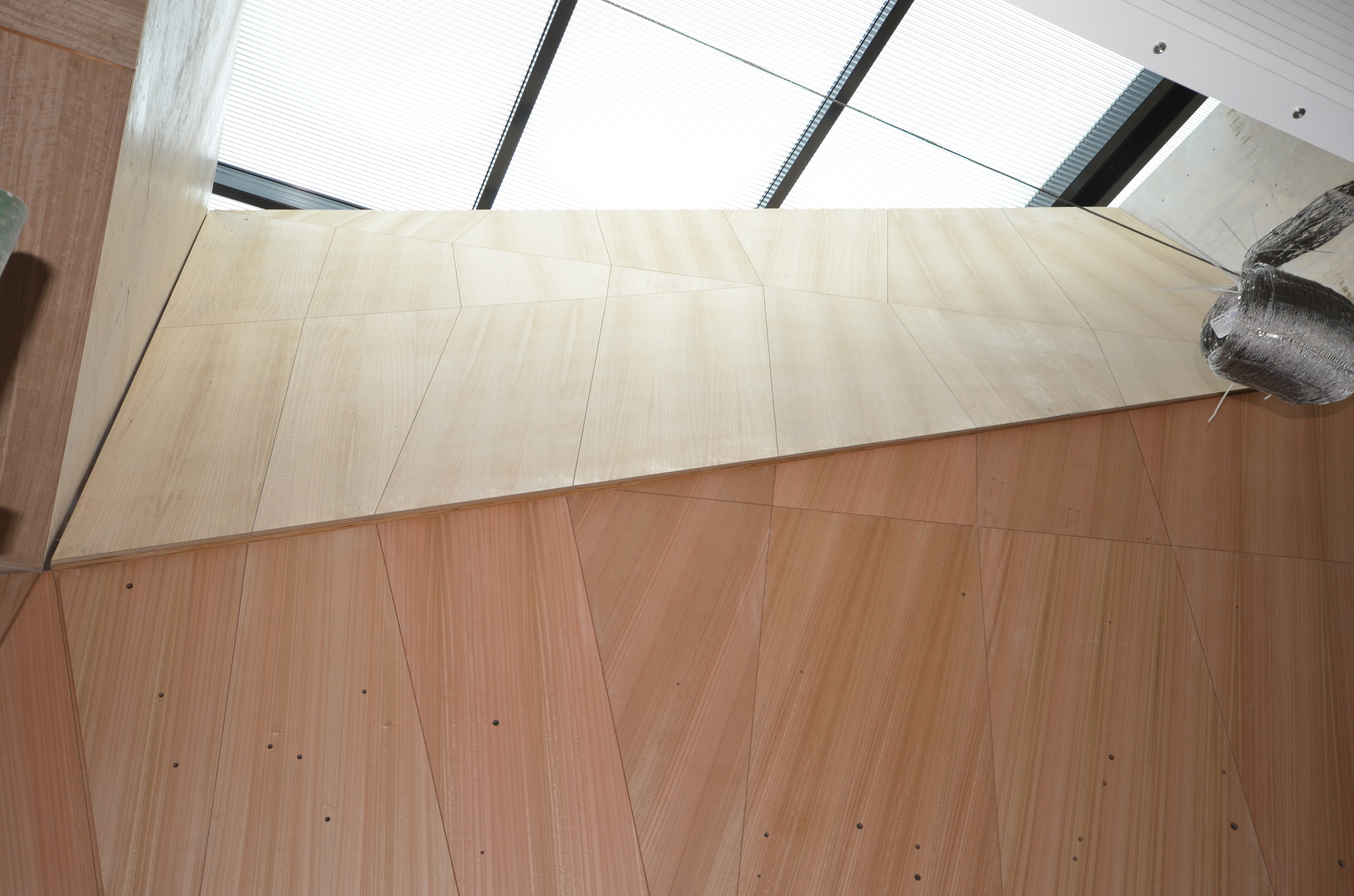 https://archive.abp.unimelb.edu.au/objects/images/Construction/Images/Hanging studio/External wall cladding/DSC_8246.JPG