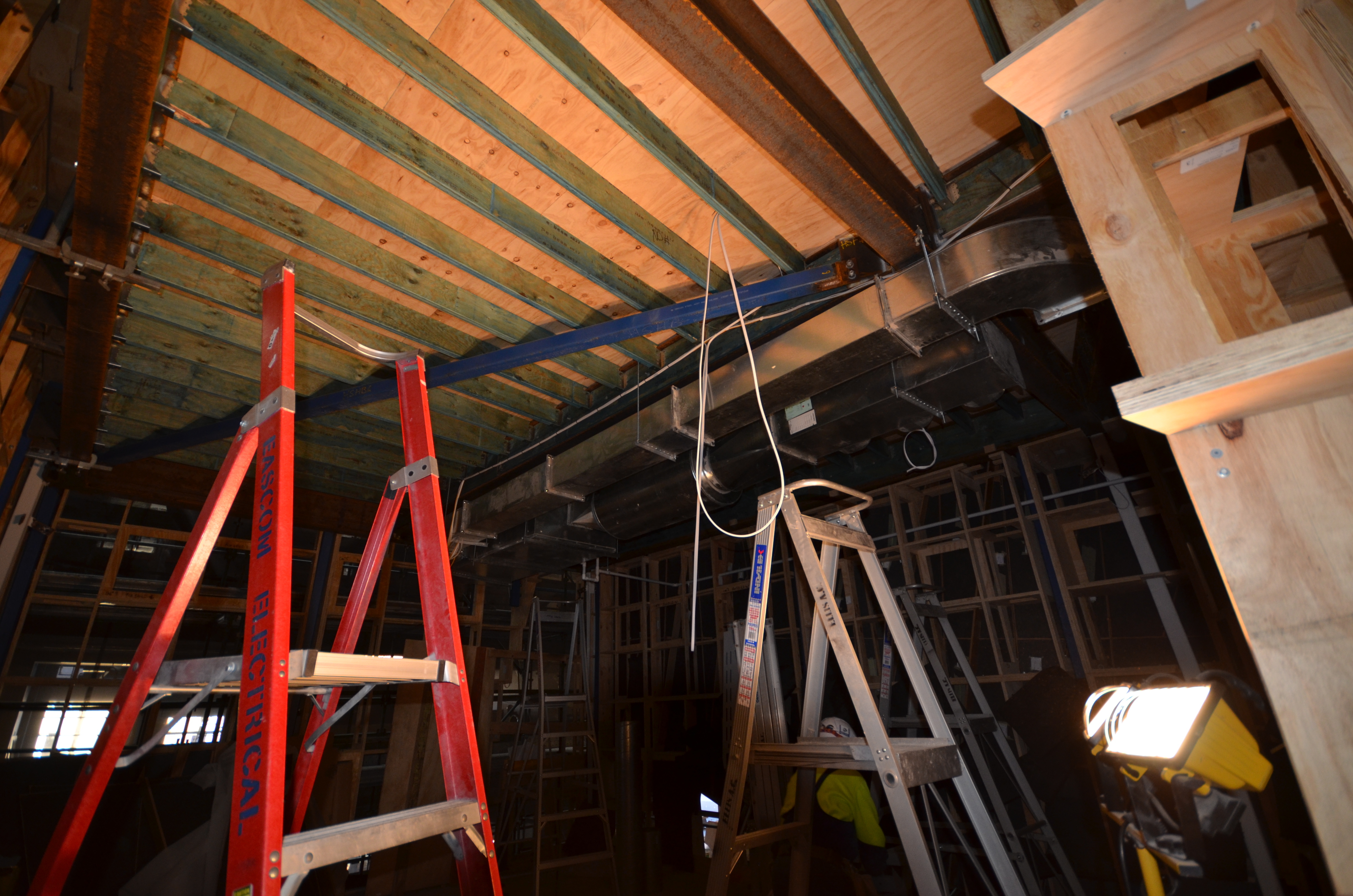 https://archive.abp.unimelb.edu.au/objects/images/Construction/Images/Hanging studio/Timber floors and plywood/DSC_7607.JPG
