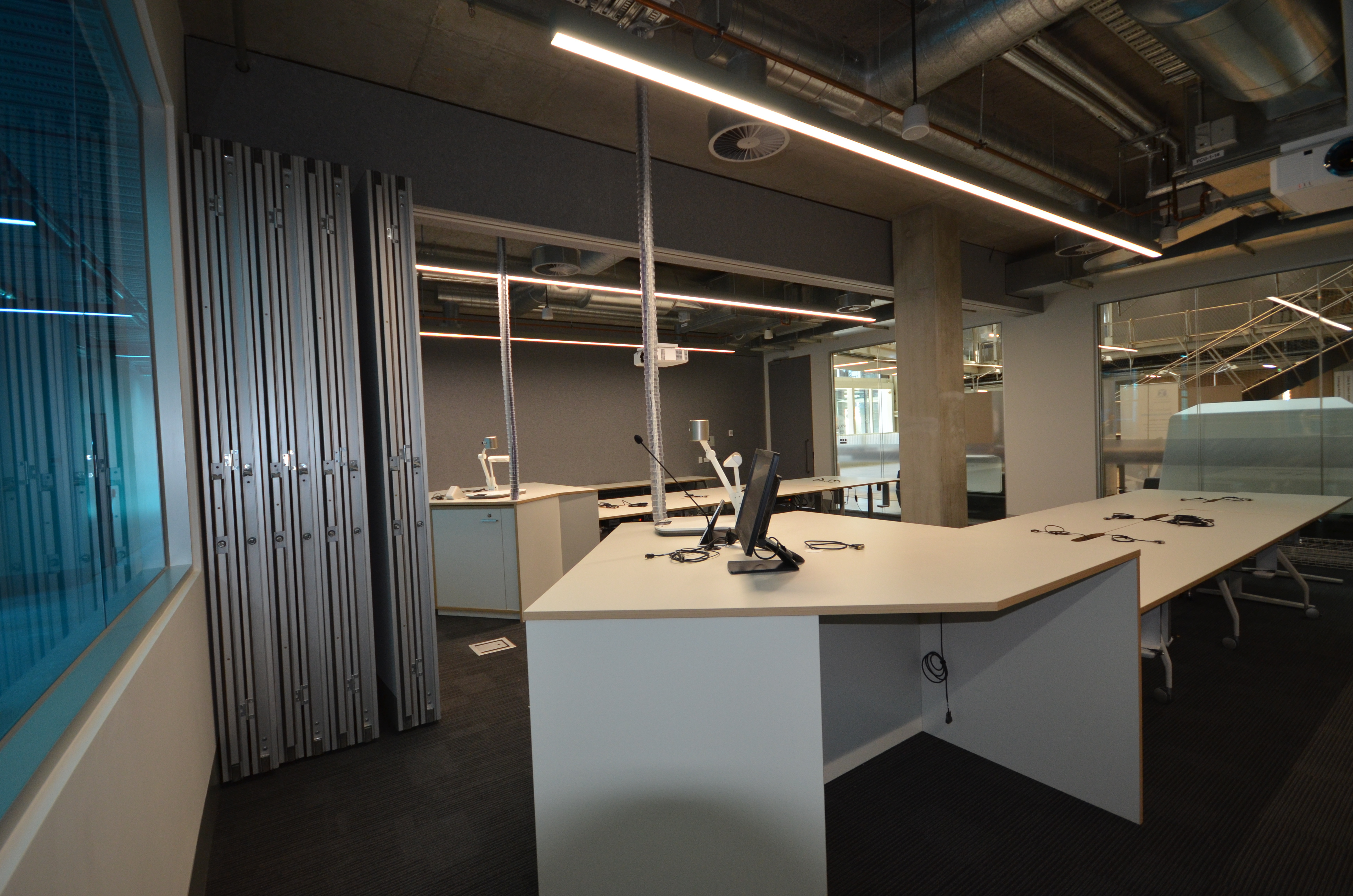 https://archive.abp.unimelb.edu.au/objects/images/Construction/Images/Fitouts/Digital design labs/DSD_0076.JPG https://archive.abp.unimelb.edu.au/objects/images/Construction/Images/Fitouts/Digital design labs/DSD_0076.JPG