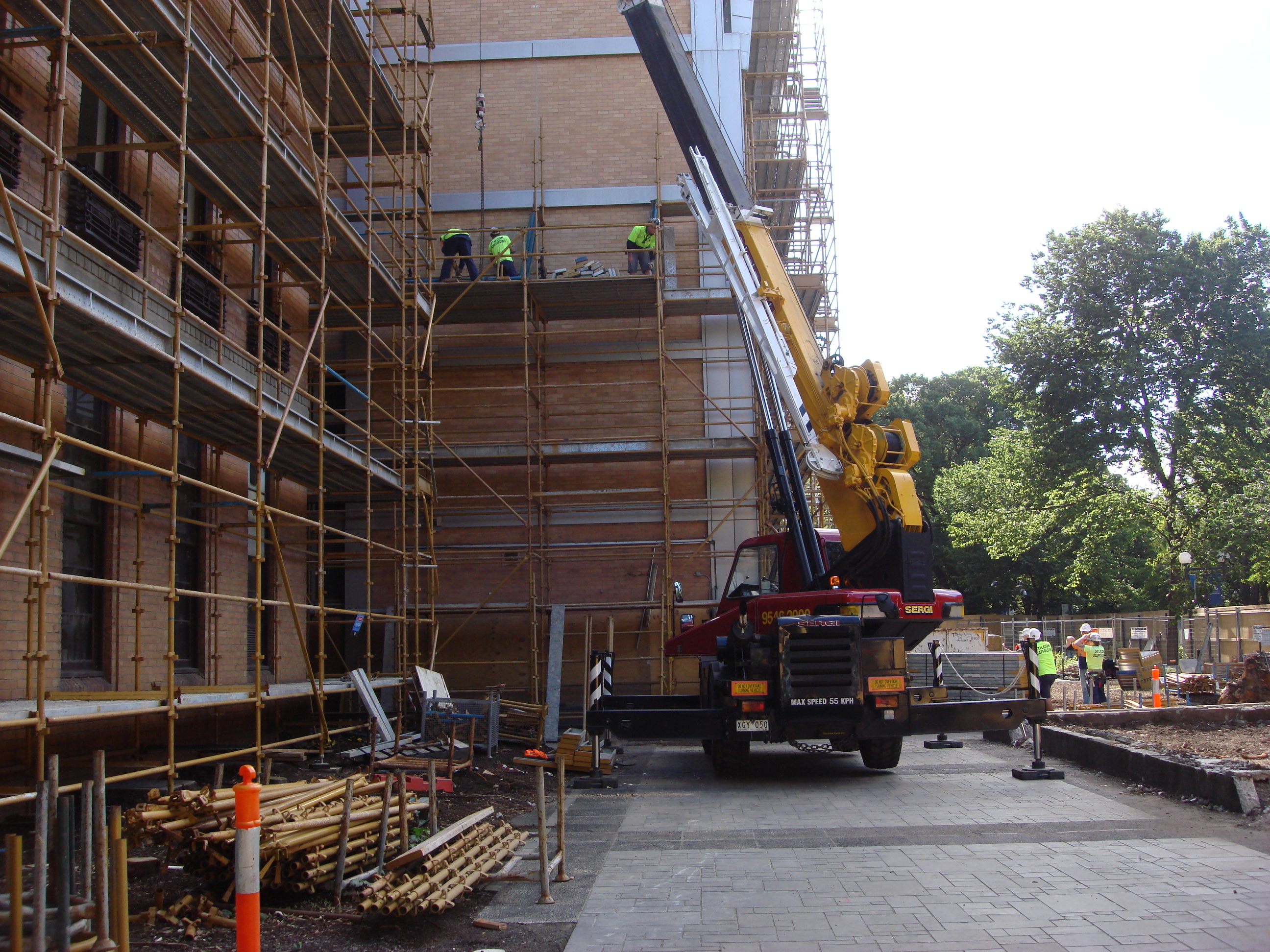 https://archive.abp.unimelb.edu.au/objects/images/Pre-construction/Scaffolding/DSC07945.JPG https://archive.abp.unimelb.edu.au/objects/images/Pre-construction/Scaffolding/DSC07945.JPG