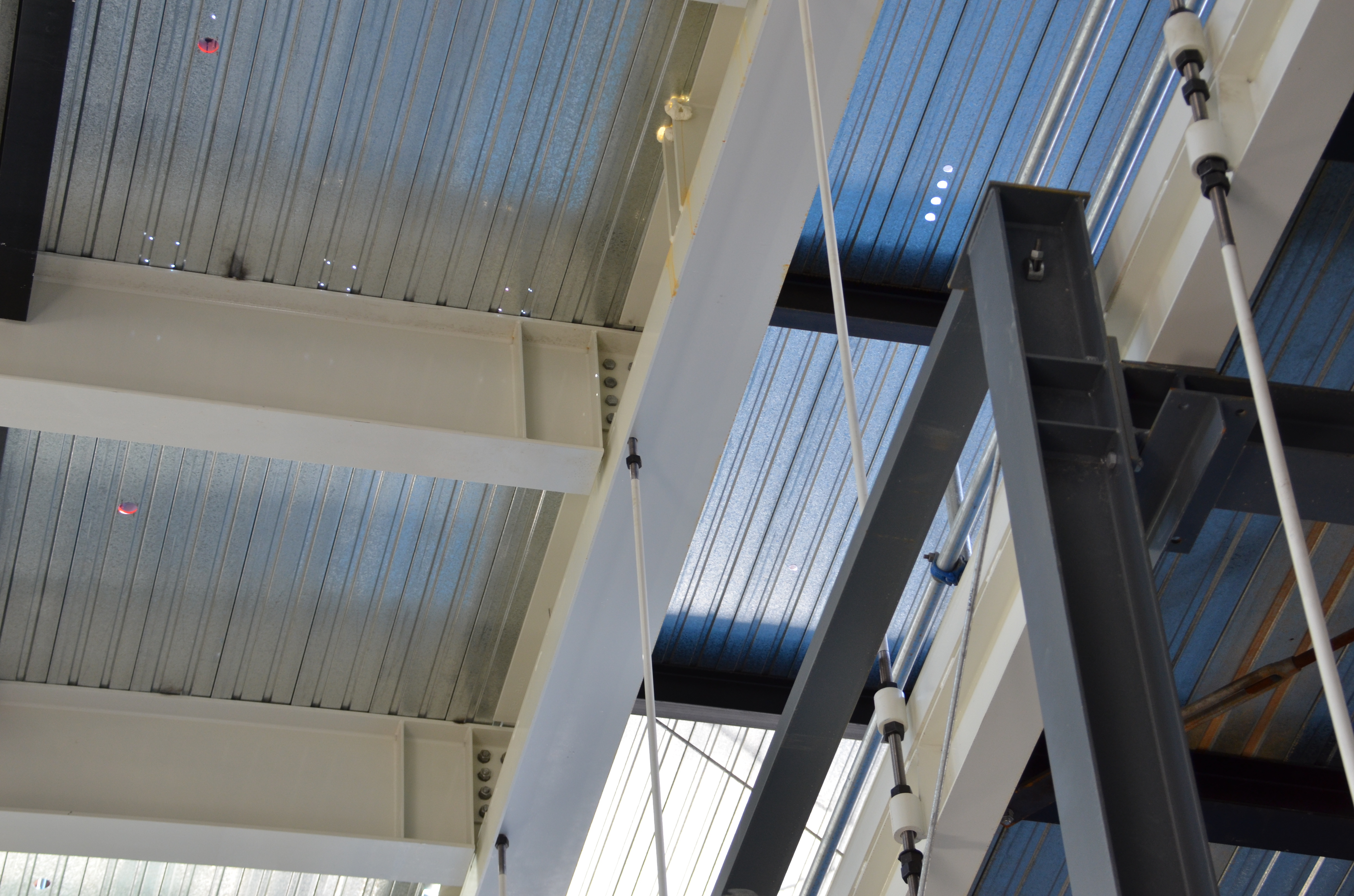 https://archive.abp.unimelb.edu.au/objects/images/Construction/Images/Stairs, walkways and balustrades/Structural steel walkways & support structure/DSC_4328.JPG