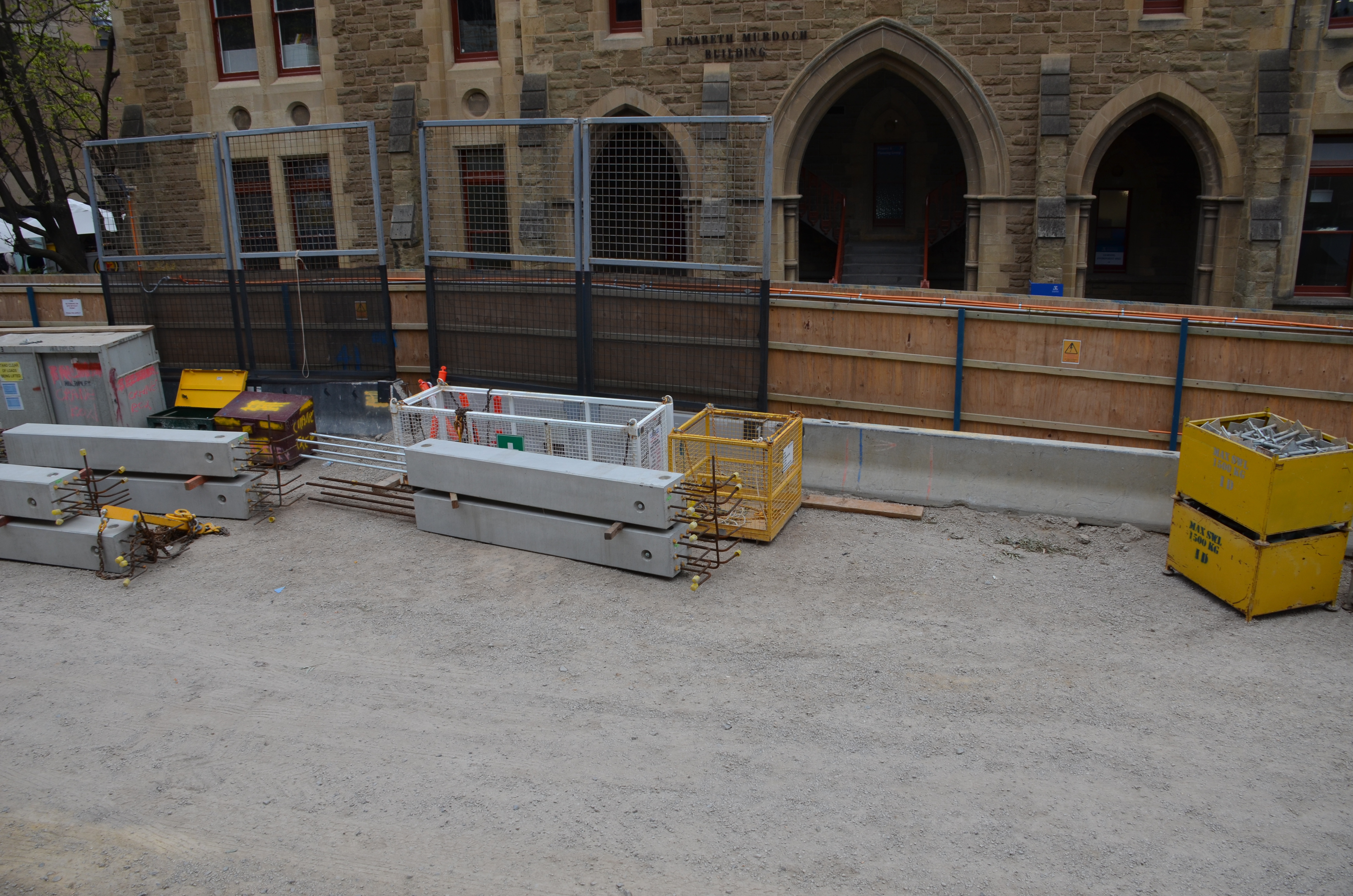 https://archive.abp.unimelb.edu.au/objects/images/Construction/Images/Precast structural concrete walls and columns/Levesl 2-5/DSC_2628.JPG https://archive.abp.unimelb.edu.au/objects/images/Construction/Images/Precast structural concrete walls and columns/Levesl 2-5/DSC_2628.JPG