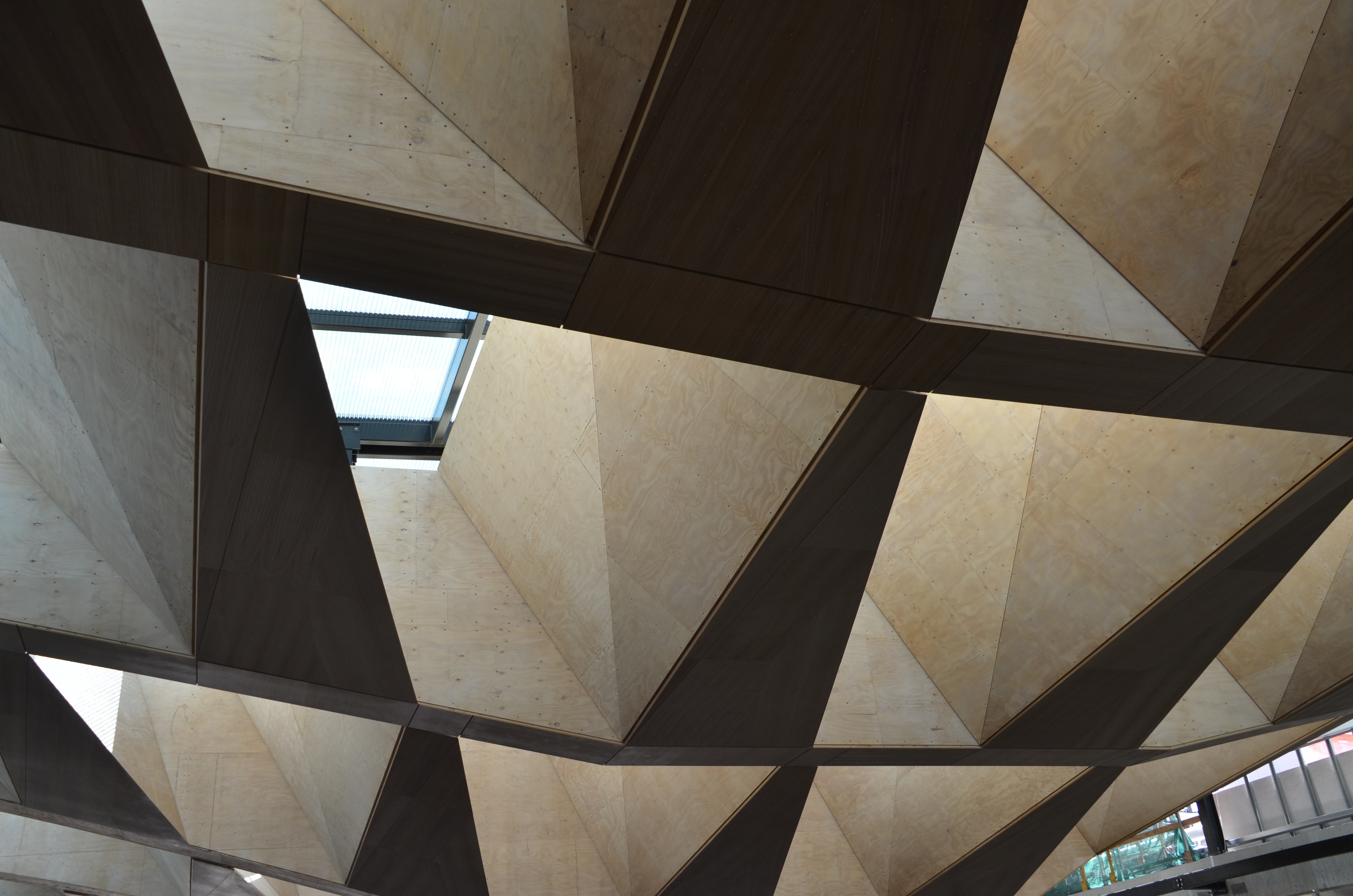 https://archive.abp.unimelb.edu.au/objects/images/Construction/Images/LVL roof beams & coffers/Installation/DSC_5962.JPG https://archive.abp.unimelb.edu.au/objects/images/Construction/Images/LVL roof beams & coffers/Installation/DSC_5962.JPG