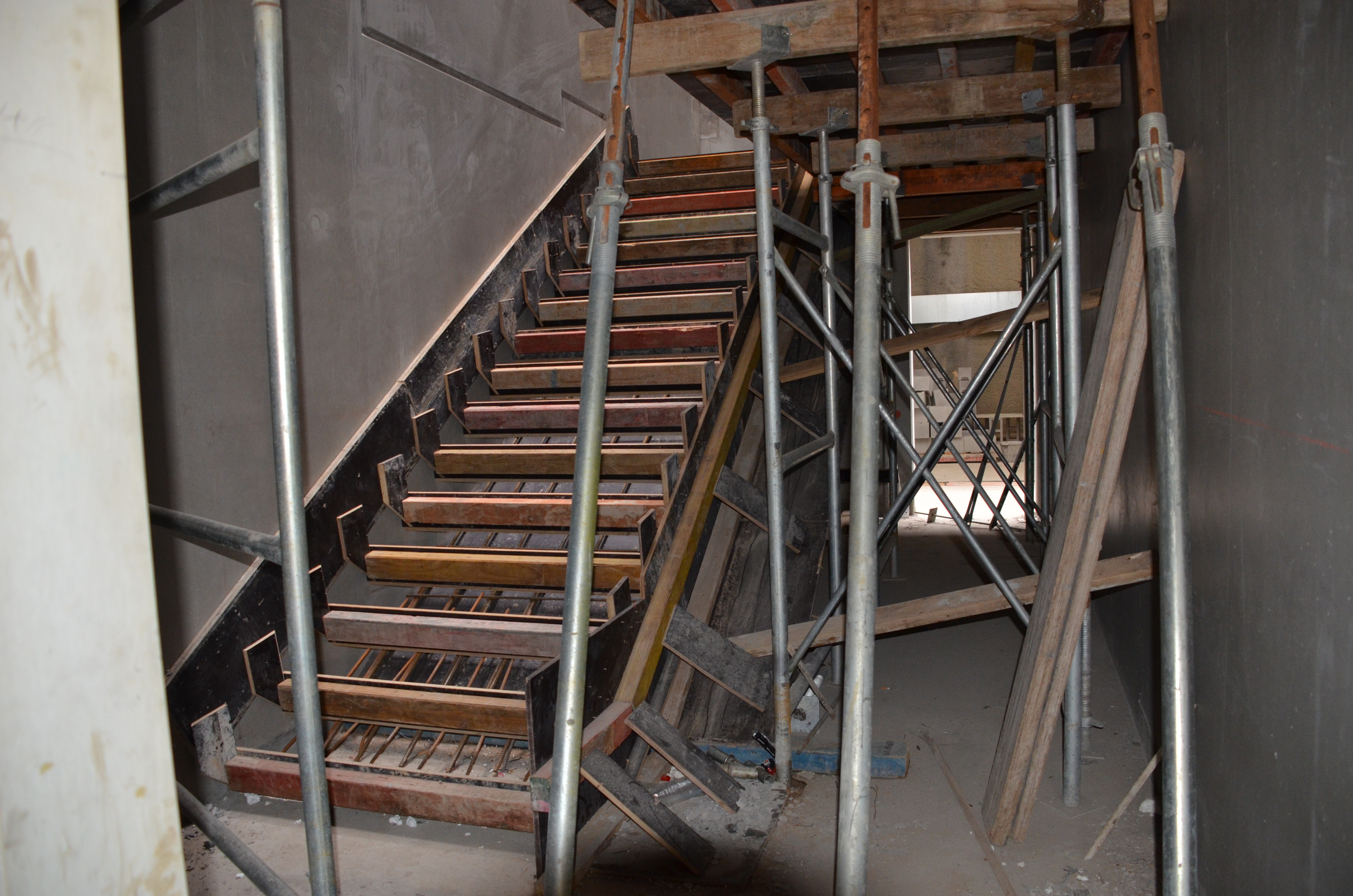 https://archive.abp.unimelb.edu.au/objects/images/Construction/Images/Stairs, walkways and balustrades/Concrete/Stairwells/DSC_2640.JPG