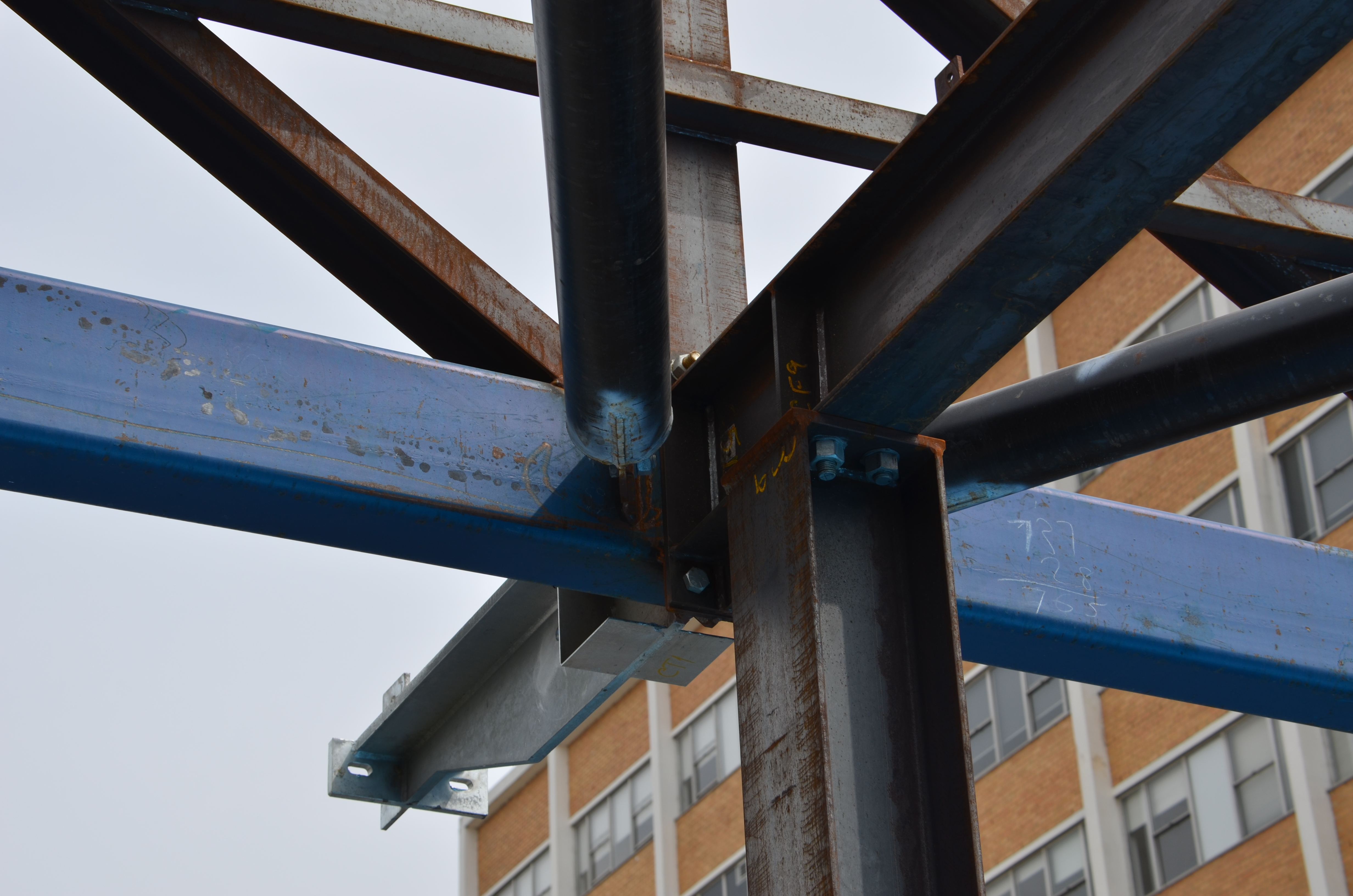 https://archive.abp.unimelb.edu.au/objects/images/Construction/Images/Structural steel/Cantilever/Erection/DSC_5237.JPG https://archive.abp.unimelb.edu.au/objects/images/Construction/Images/Structural steel/Cantilever/Erection/DSC_5237.JPG
