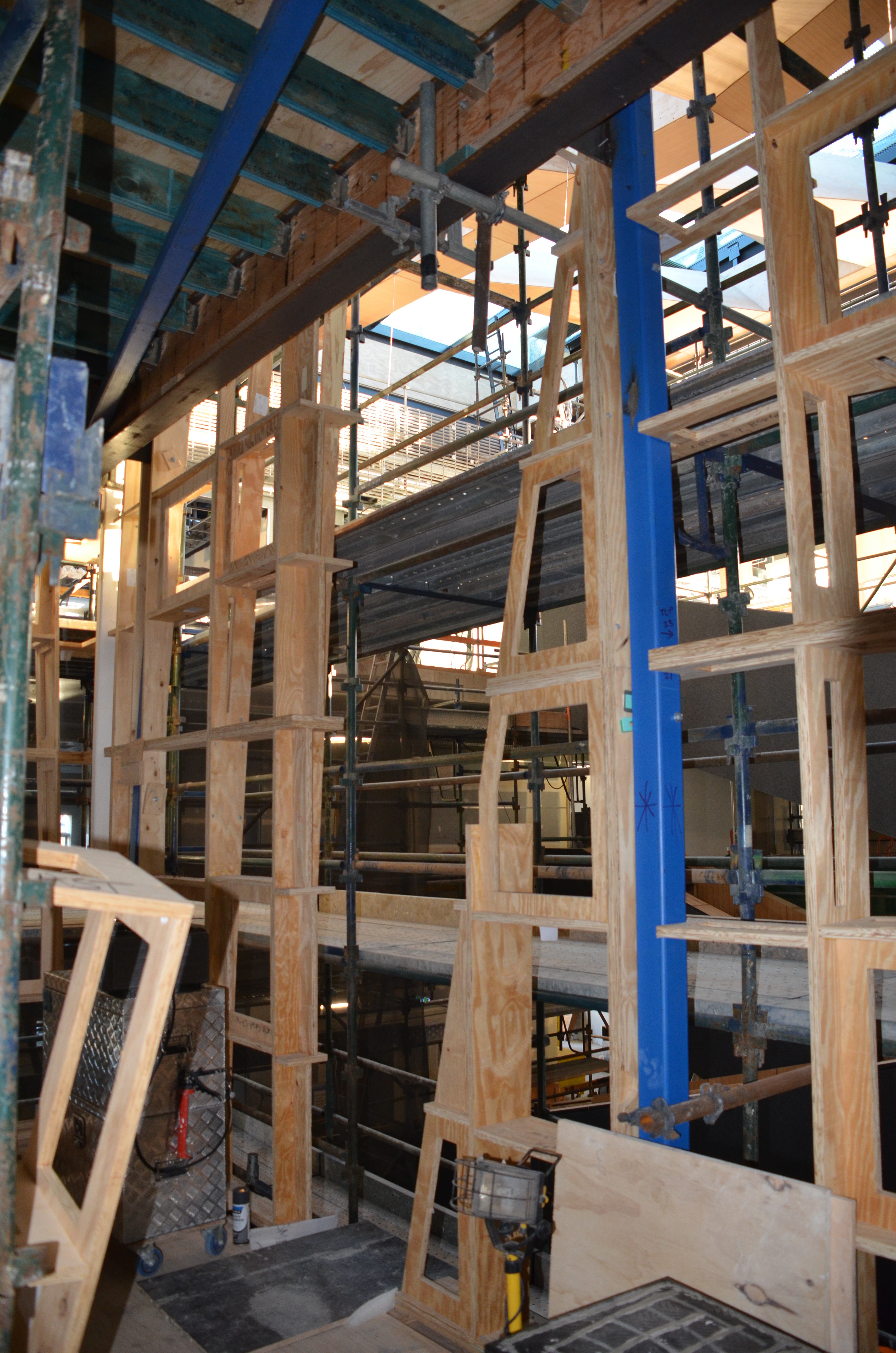 https://archive.abp.unimelb.edu.au/objects/images/Construction/Images/Hanging studio/Wall framing/DSC_7718.JPG https://archive.abp.unimelb.edu.au/objects/images/Construction/Images/Hanging studio/Wall framing/DSC_7718.JPG
