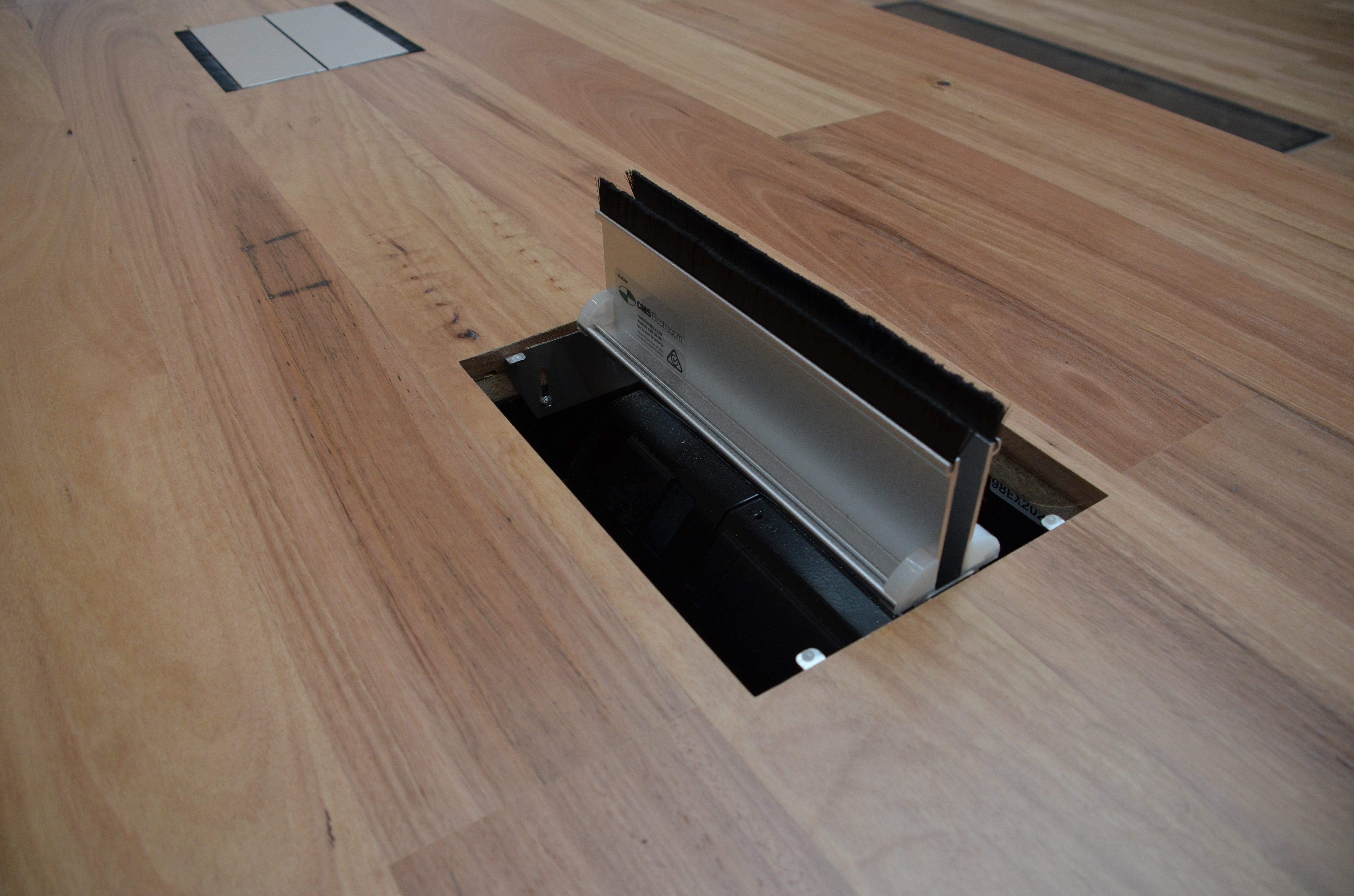 https://archive.abp.unimelb.edu.au/objects/images/Construction/Images/Floors and finishes/Atrium timber/DSC_9655.JPG https://archive.abp.unimelb.edu.au/objects/images/Construction/Images/Floors and finishes/Atrium timber/DSC_9655.JPG