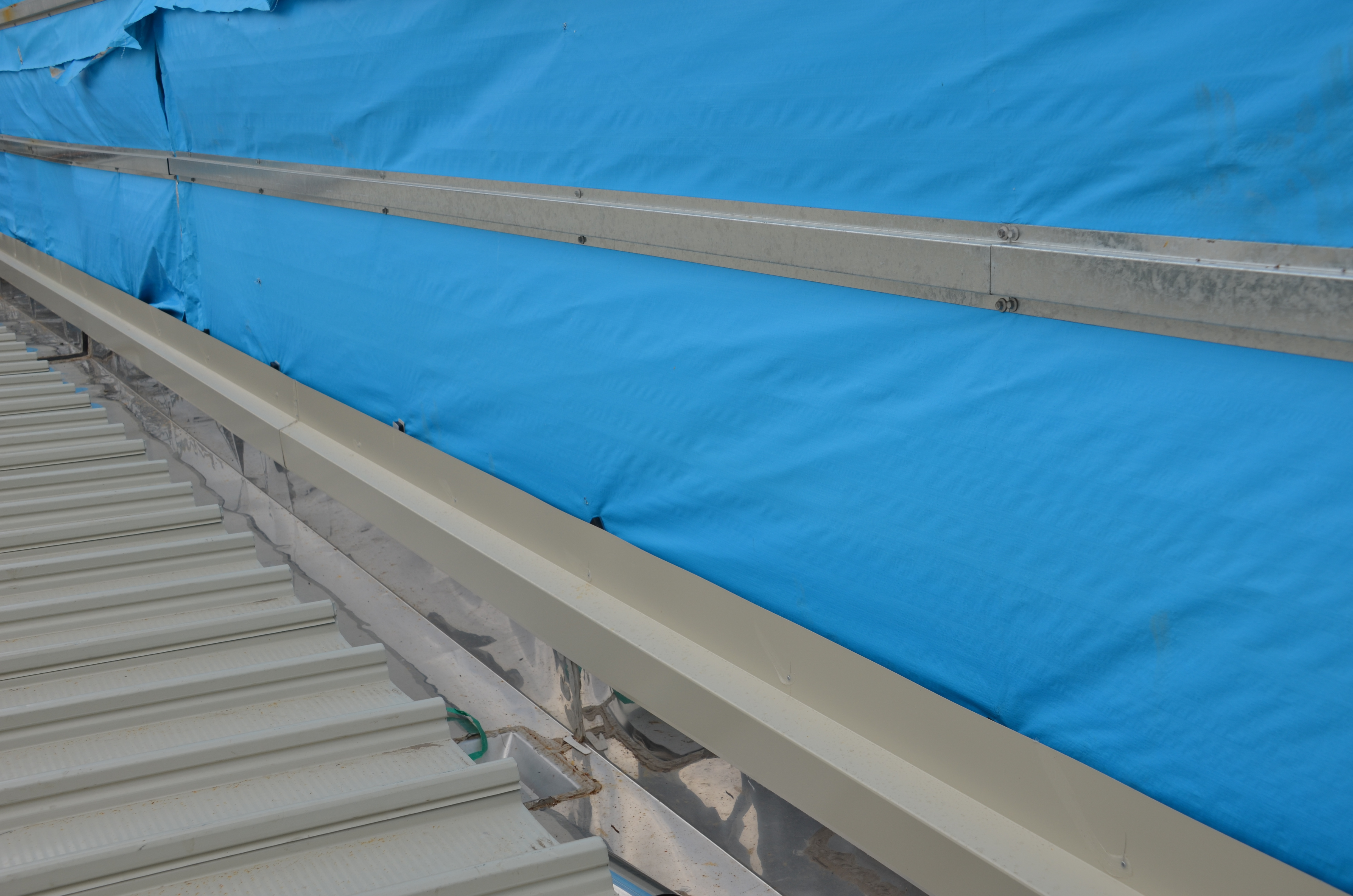 https://archive.abp.unimelb.edu.au/objects/images/Construction/Images/Roof/Sheet wall claddings/Composite sheet/DSC_5794.JPG https://archive.abp.unimelb.edu.au/objects/images/Construction/Images/Roof/Sheet wall claddings/Composite sheet/DSC_5794.JPG