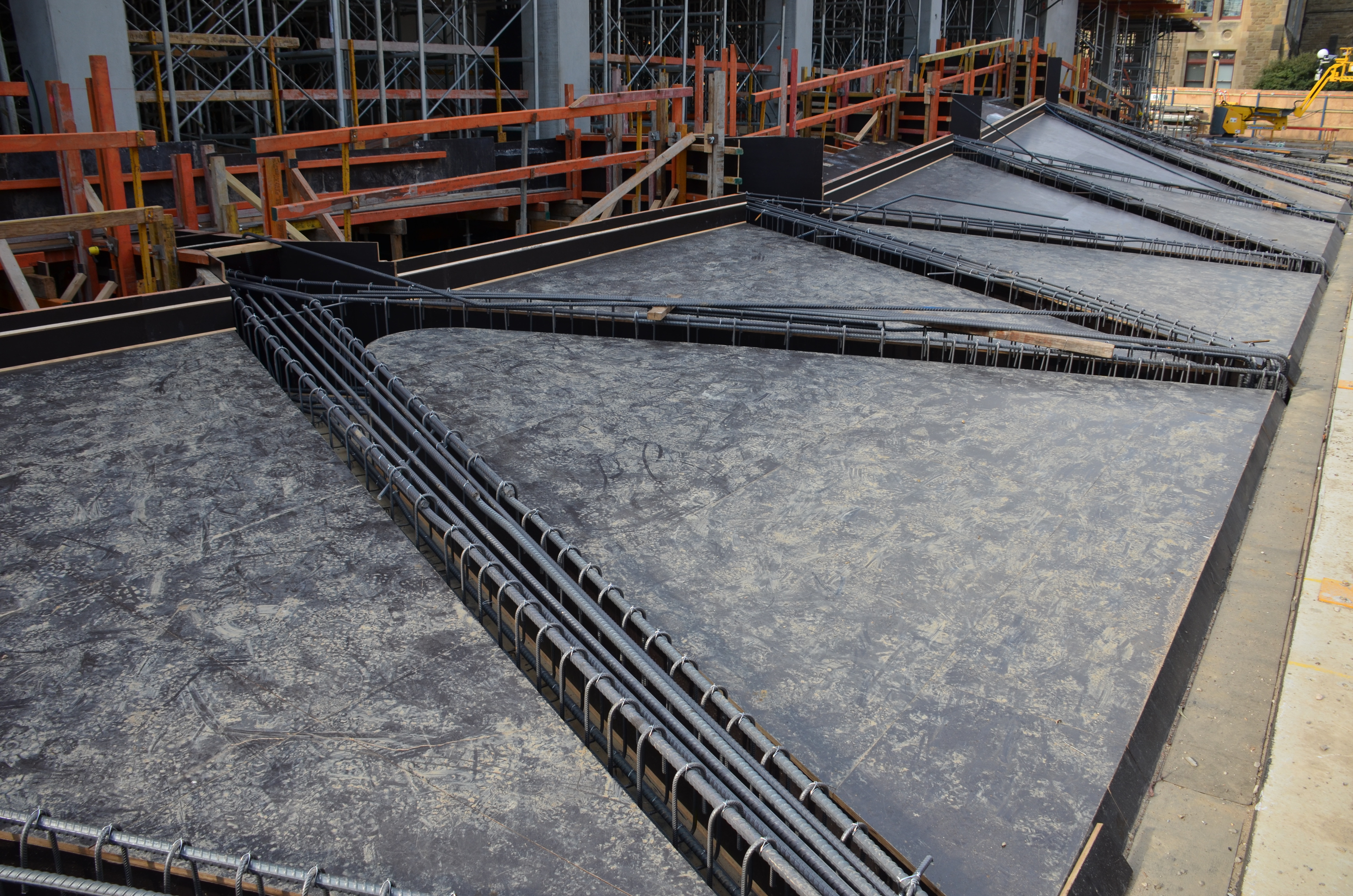 https://archive.abp.unimelb.edu.au/objects/images/Construction/Images/Concrete suspended slabs and beams/Wishbone beams library/DSC_1657.JPG