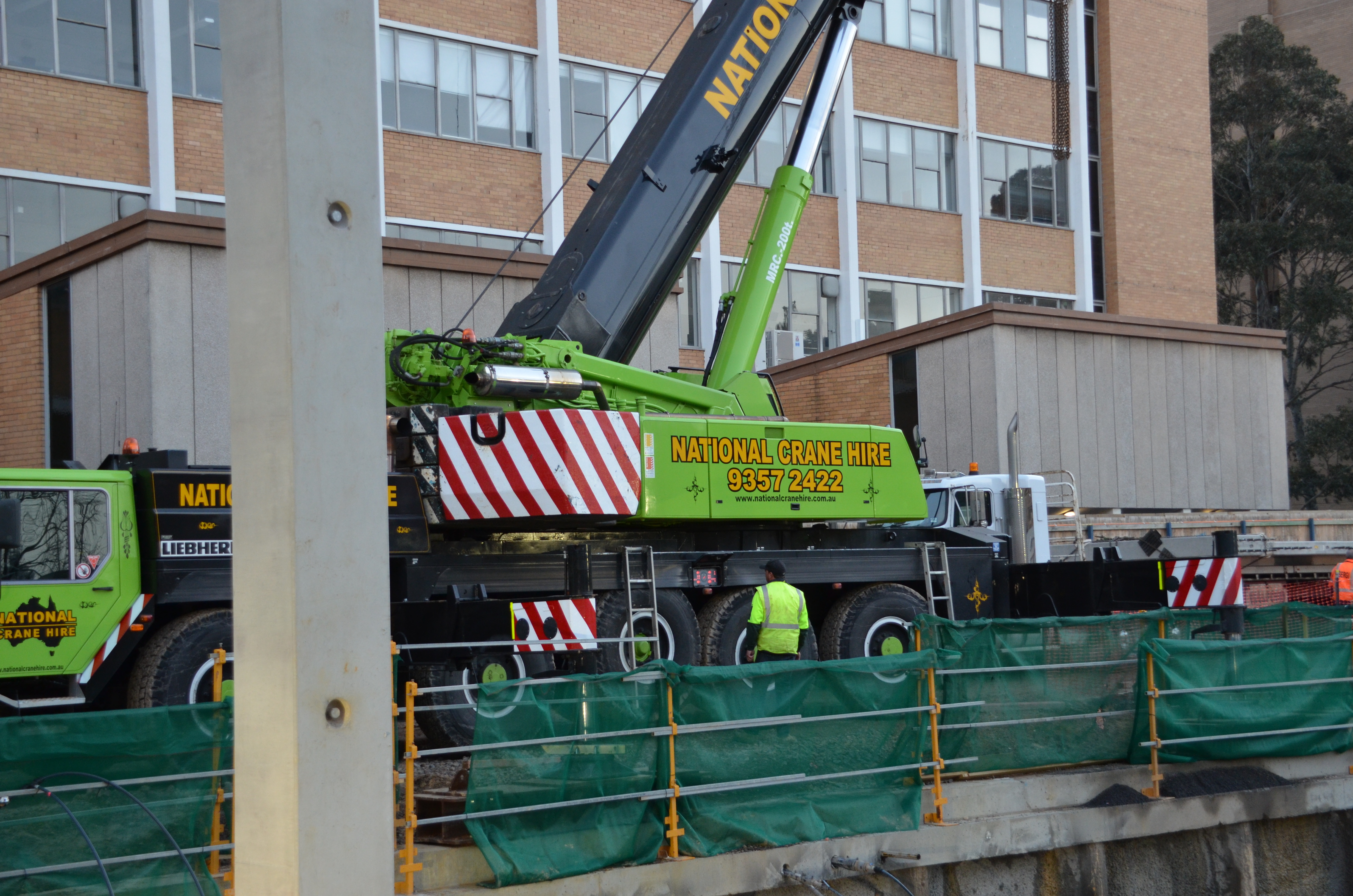 https://archive.abp.unimelb.edu.au/objects/images/Construction/Images/Precast structural concrete walls and columns/Basement/DSC_1075.JPG