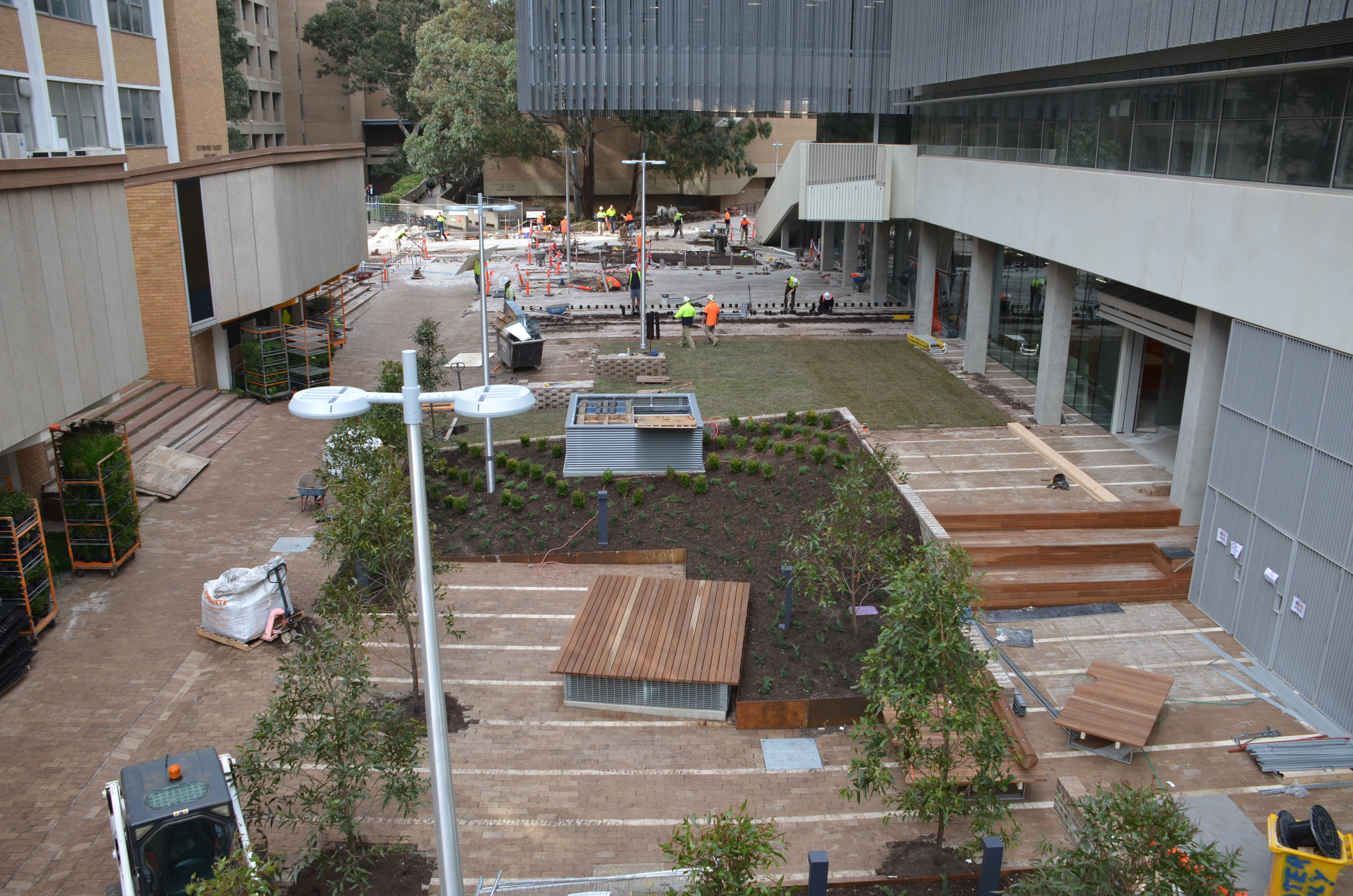 https://archive.abp.unimelb.edu.au/objects/images/Construction/Images/External Works/Planting/DSC_9794.JPG https://archive.abp.unimelb.edu.au/objects/images/Construction/Images/External Works/Planting/DSC_9794.JPG
