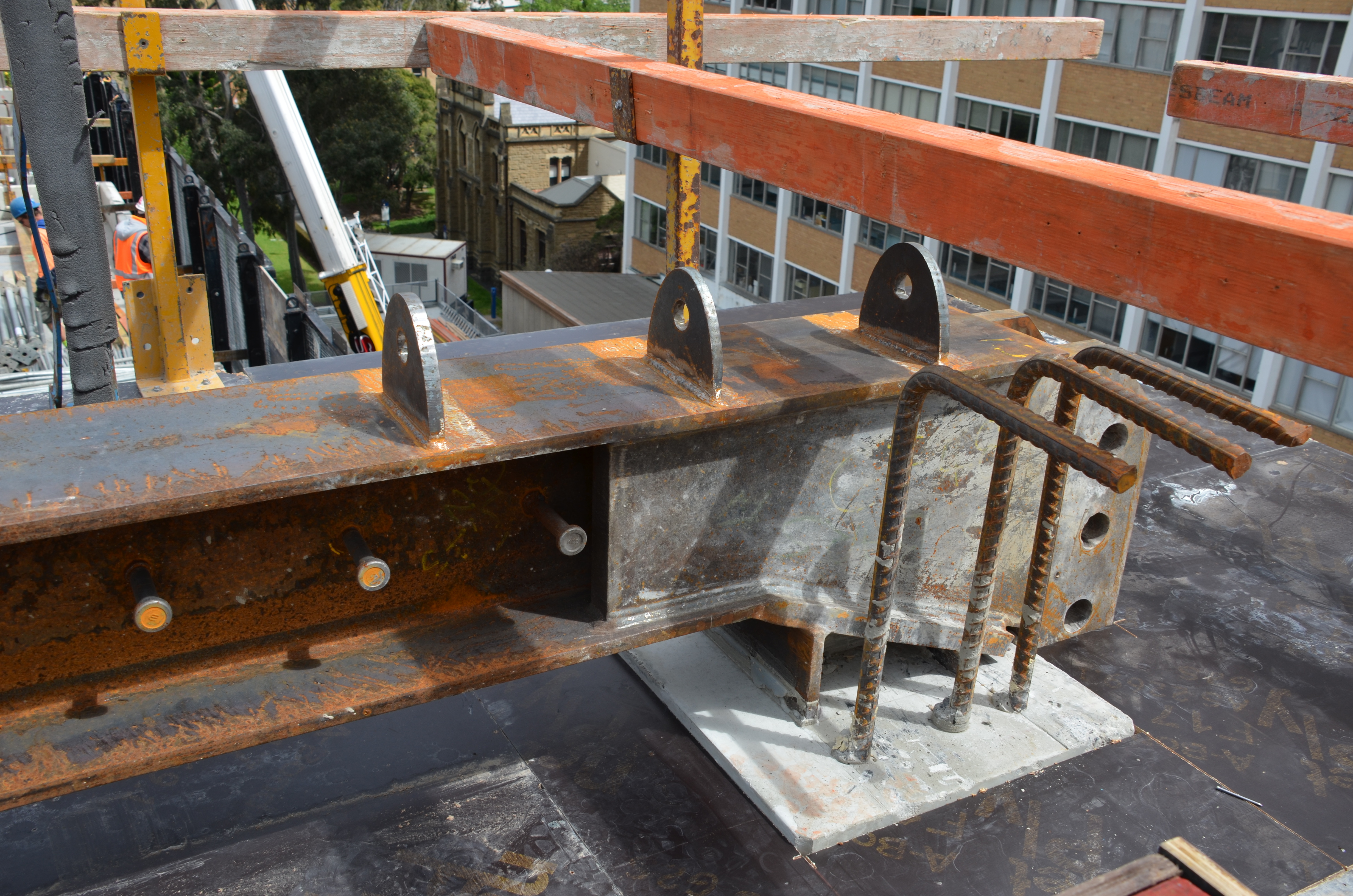 https://archive.abp.unimelb.edu.au/objects/images/Construction/Images/Structural steel/Cantilever/Anchorage/DSC_3072.JPG https://archive.abp.unimelb.edu.au/objects/images/Construction/Images/Structural steel/Cantilever/Anchorage/DSC_3072.JPG